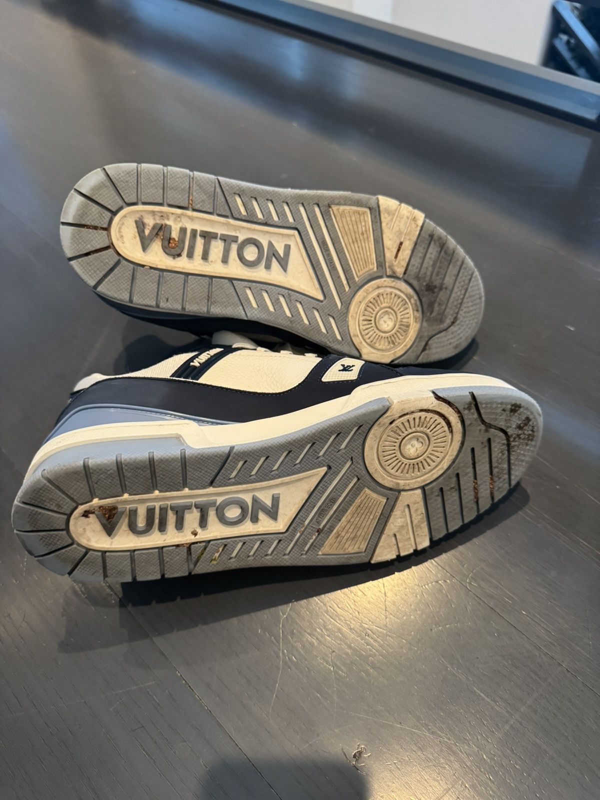 Louis Vuitton LV Trainer Sneaker White/Bleu Size US 8.5 / EU 41-42 - 7 Thumbnail