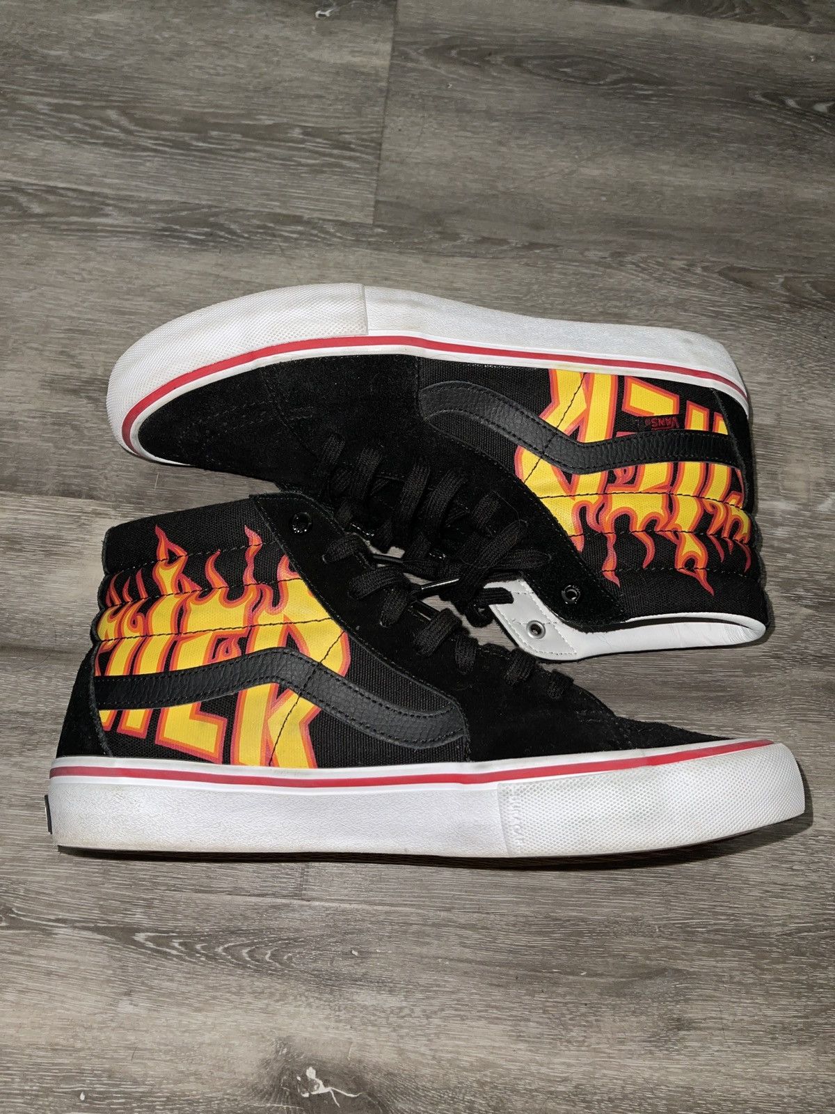 Vans Vans x Thrasher Hi Top Old Schools Size US 10.5 / EU 43-44 - 2 Thumbnail