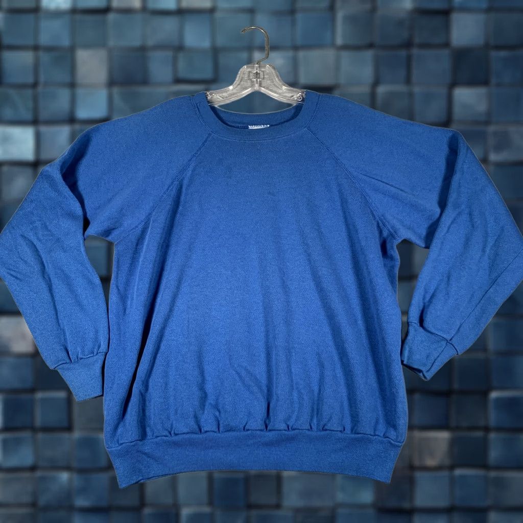 Vintage VINTAGE 20 20 Sweatshirt Mens Large Blue Crewneck Pullover Raglan 50/50 Acrylic Size US L / EU 52-54 / 3 - 1 Thumbnail