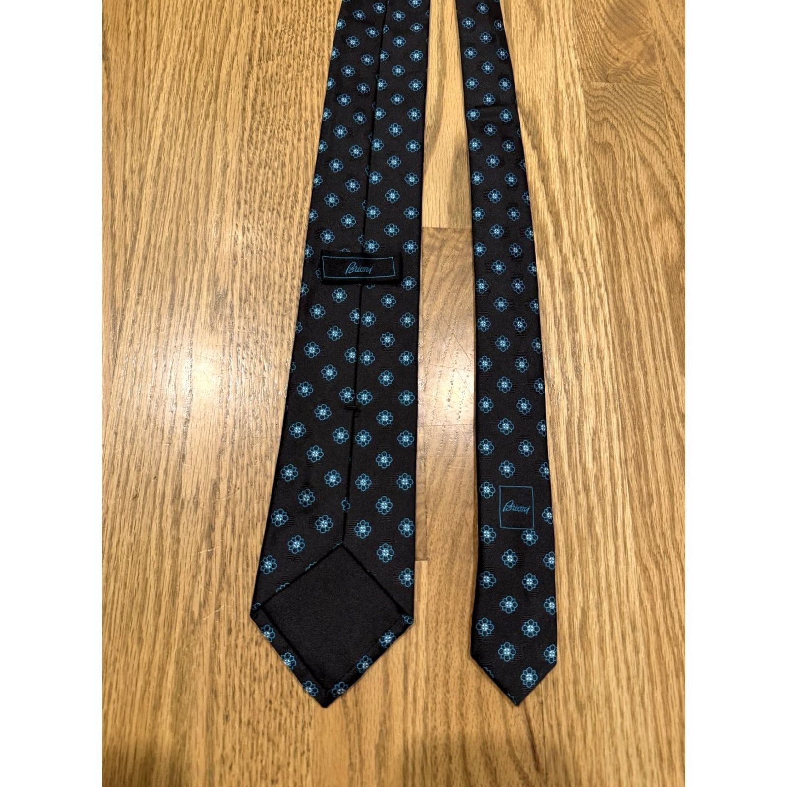 Brioni VINTAGE Brioni Tie Mens Designer Silk 100% Handmade Italy Classic Satin Long Black Striped Size ONE SIZE - 2 Thumbnail
