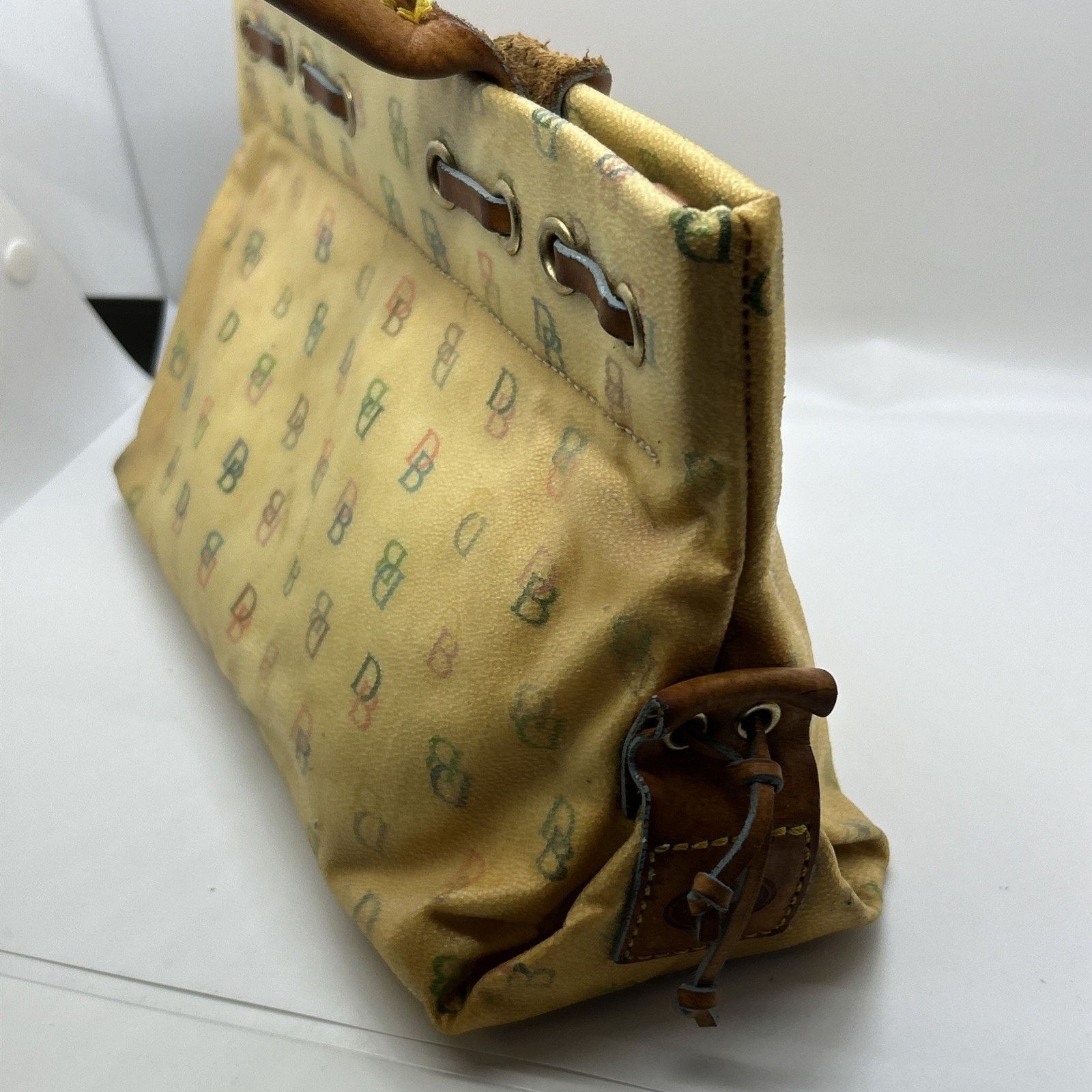 Dooney & Bourke Dooney & Bourke Pale Yellow& Tan Vinyl Handbag Purse Leather Size ONE SIZE - 10 Thumbnail