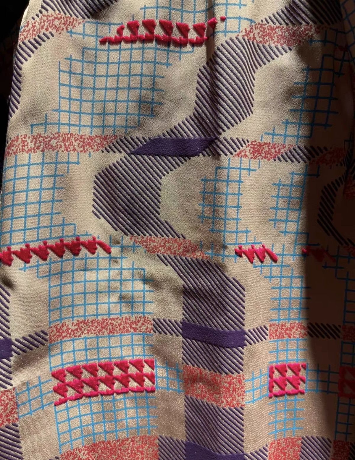 Issey Miyake ISSEY MIYAKE Embroidered Flocked Shirt (Sample Piece) Size US L / EU 52-54 / 3 - 3 Thumbnail