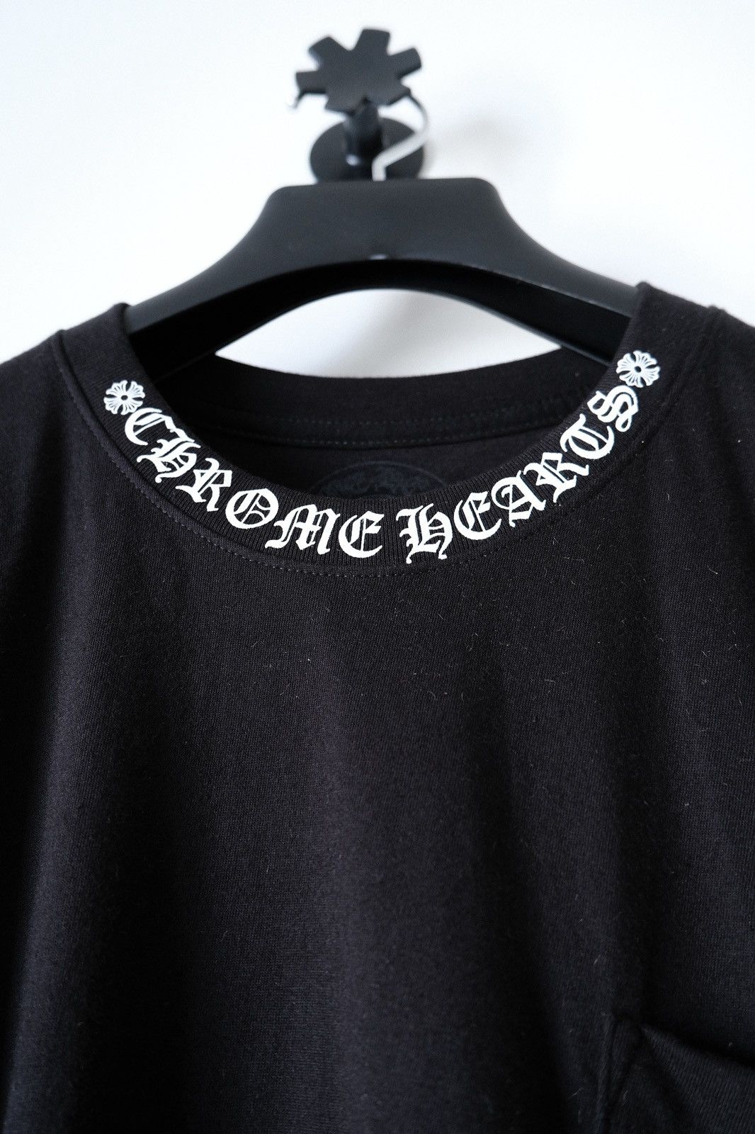 Chrome Hearts Chrome Hearts Neck Logo Tee Size L Size US L / EU 52-54 / 3 - 3 Thumbnail