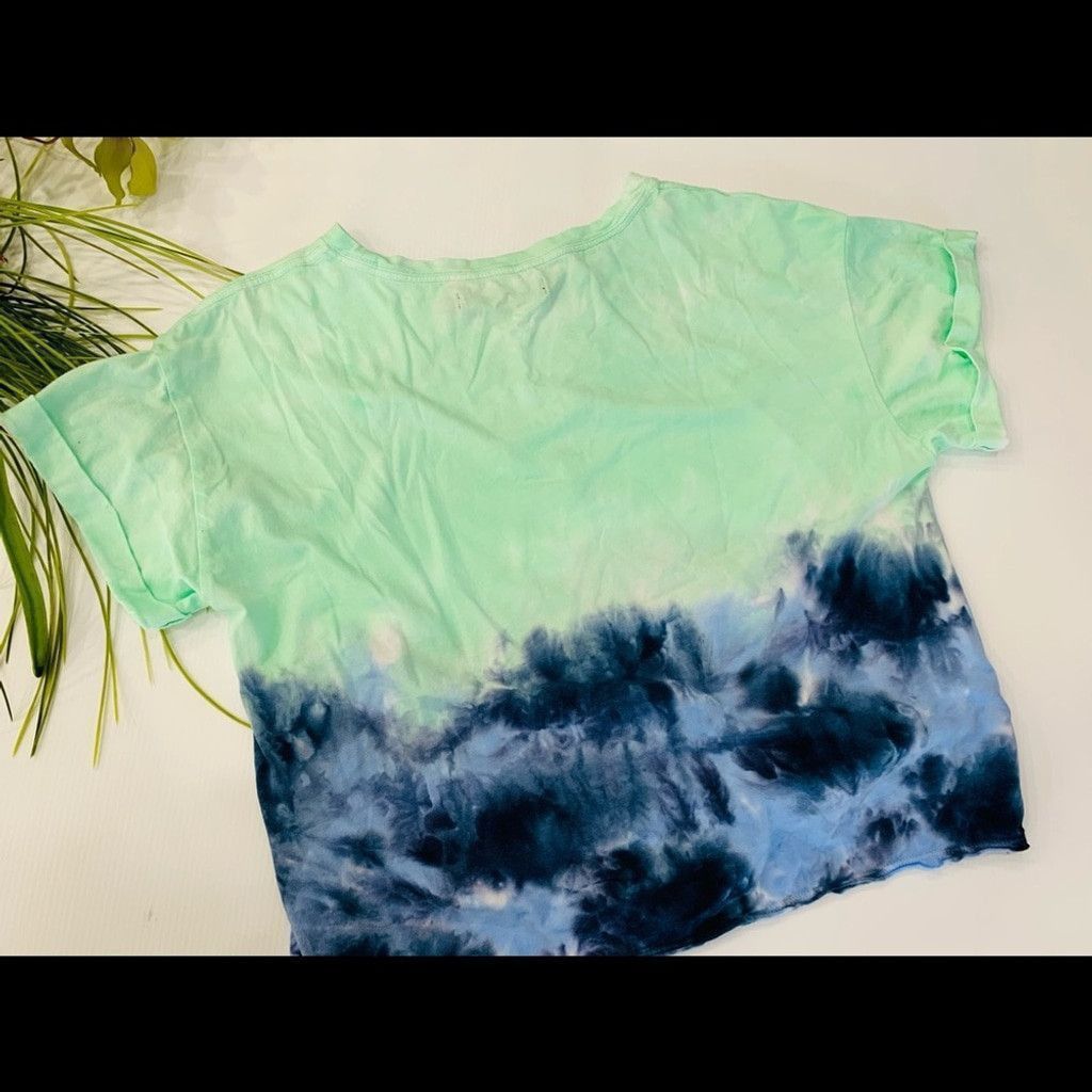 Calvin Klein Calvin Klein tie dye green/blue crop top size M Size L / US 10 / IT 46 - 4 Thumbnail