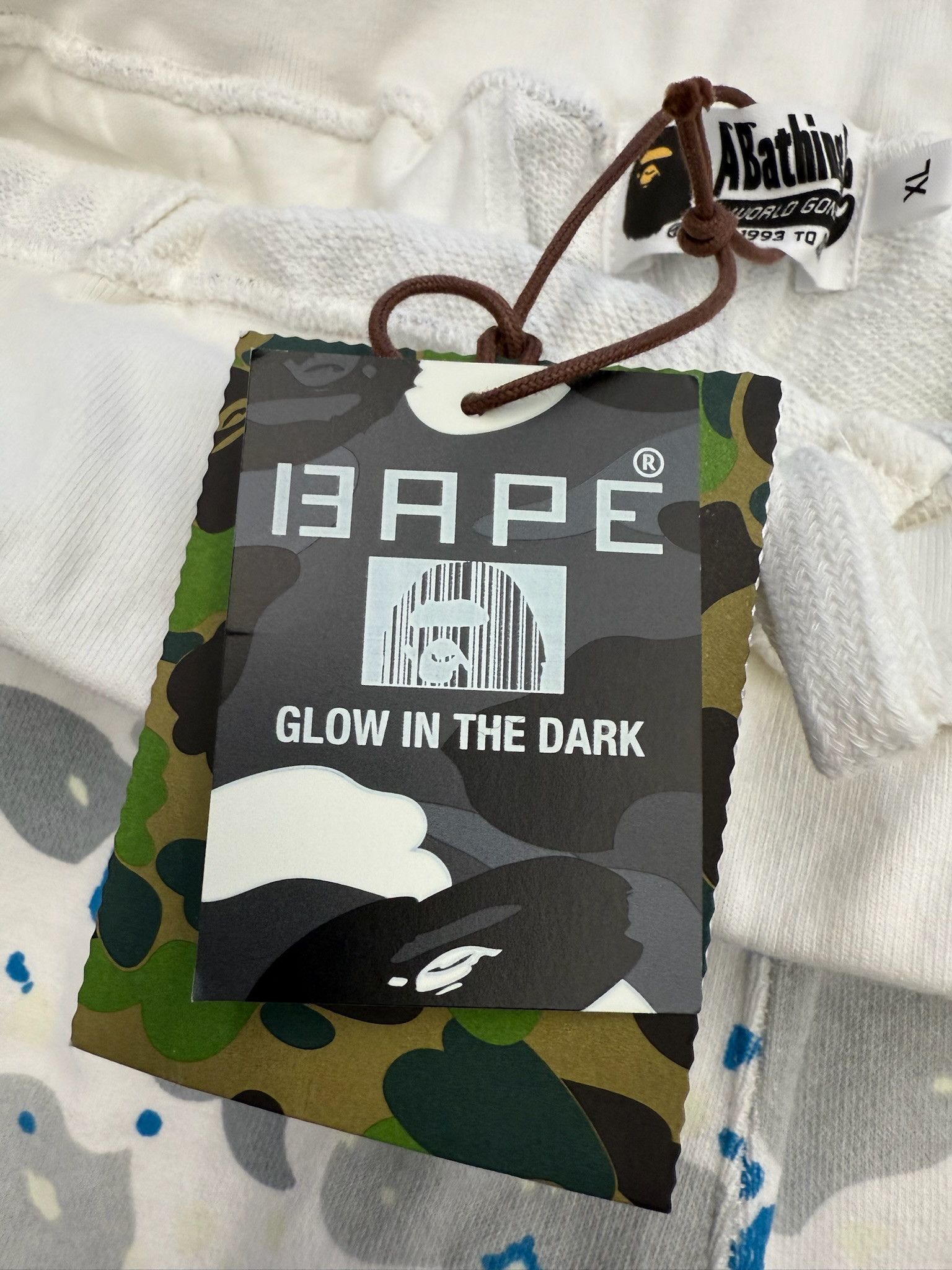 Bape SS20 A Bathing Ape Bape Space Camo Wide Sweatshort - White Size US 38 / EU 54 - 7 Thumbnail