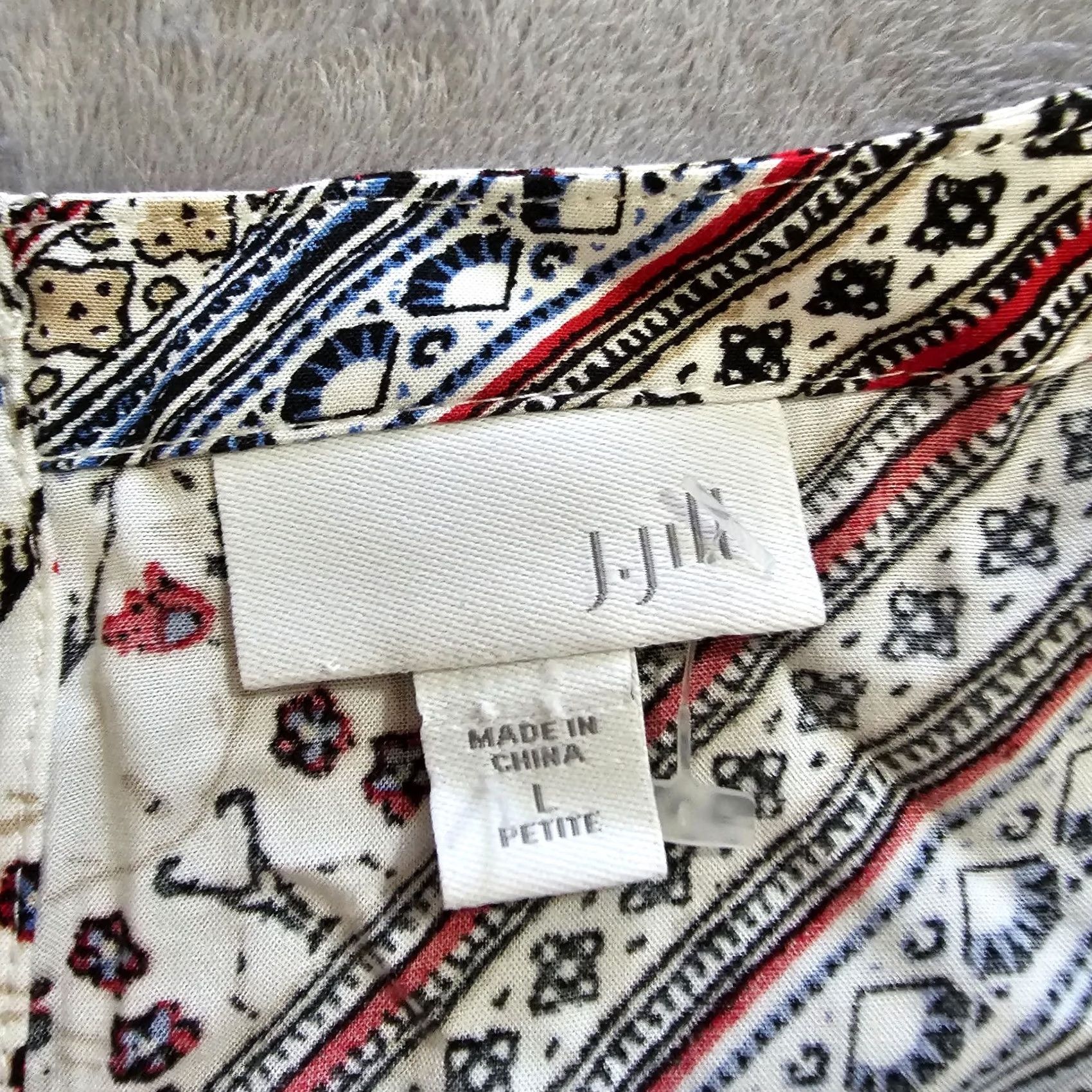 J. Jill J. Jill Top Shirt Womens Large Petite White Red Bandana Round Neck 3/4 Sleeve Blouse Womens Size L / US 10 / IT 46 - 3 Thumbnail