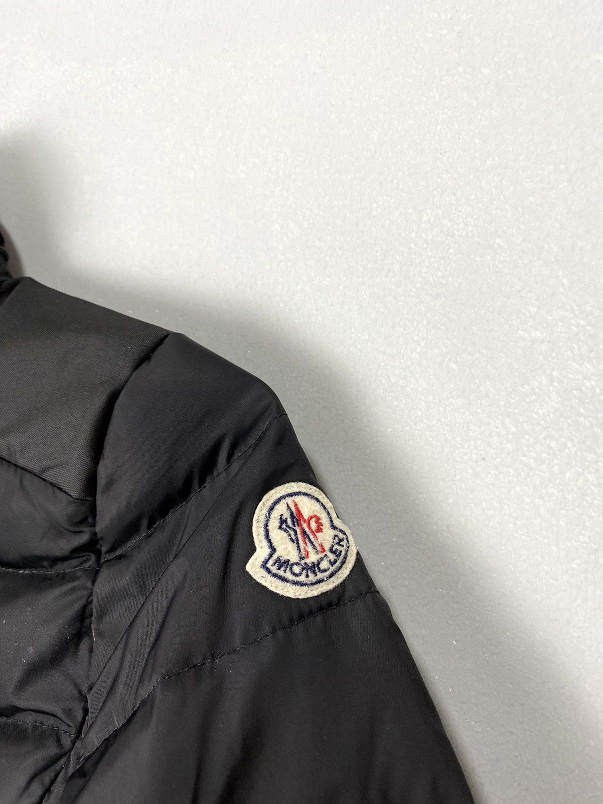 Moncler Moncler Puffer Jacket Wmns Down Jacket Size XXS / US 00 / IT 34 - 3 Thumbnail