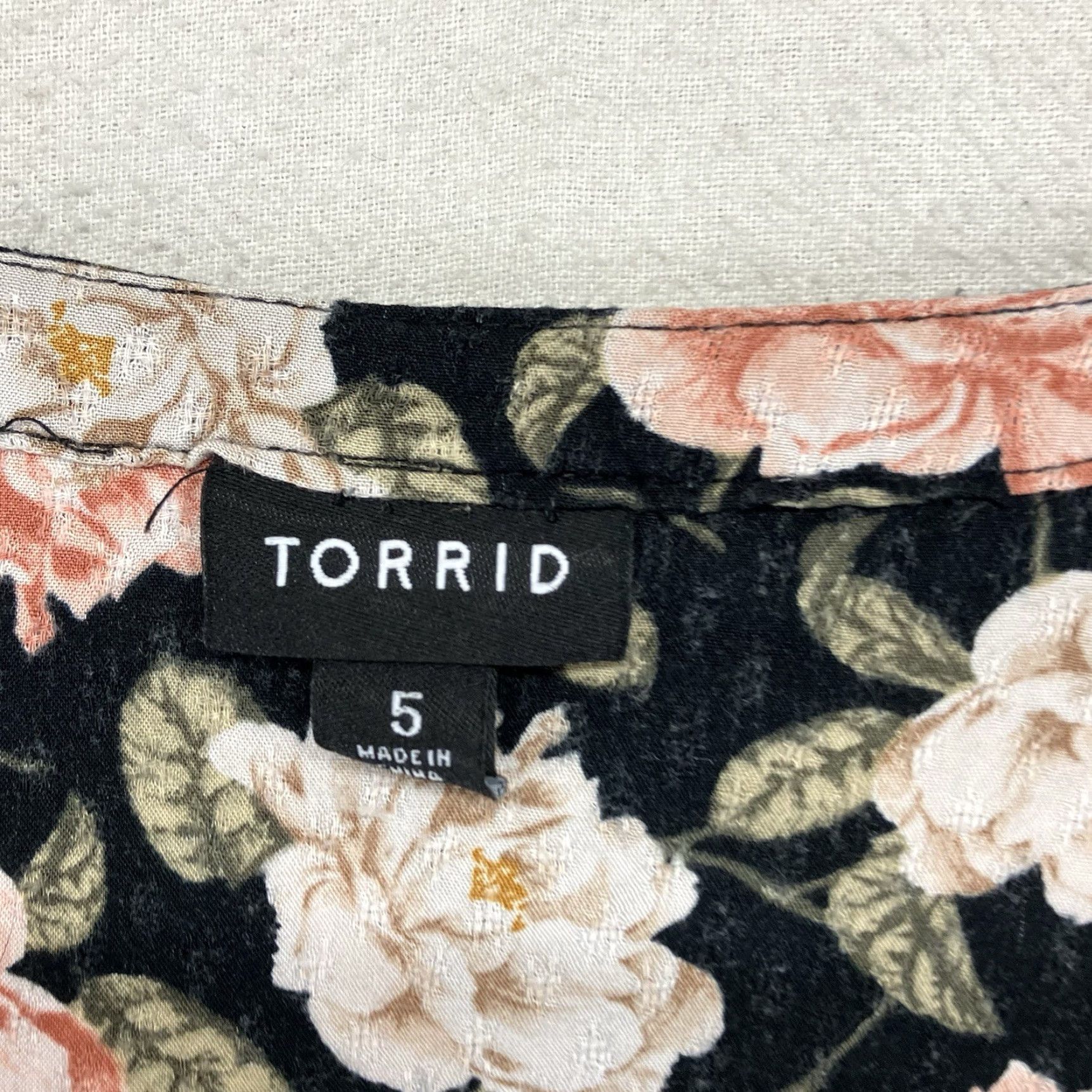 Torrid Torrid Women's Plus Size Relaxed Fit Black Rayon Blouse with Floral Print, Long Sleeve, V-Neck, Casual, Size 5, Bohemian Gothic Theme Size S / US 4 / IT 40 - 3 Thumbnail