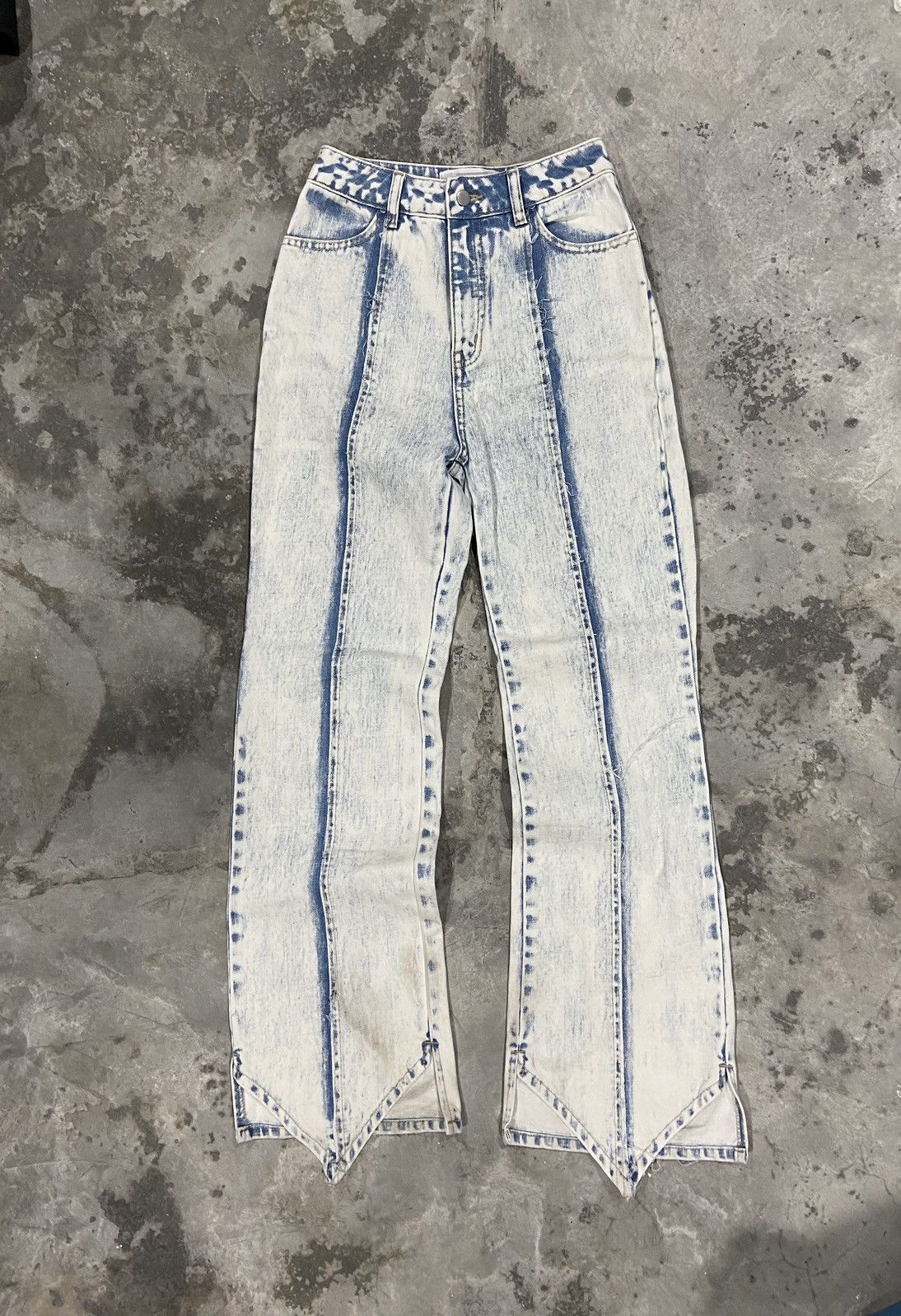 If Six Was Nine Vanda Flare Jeans Lightwash Size 25" / US 0 / IT 36 - 4 Thumbnail