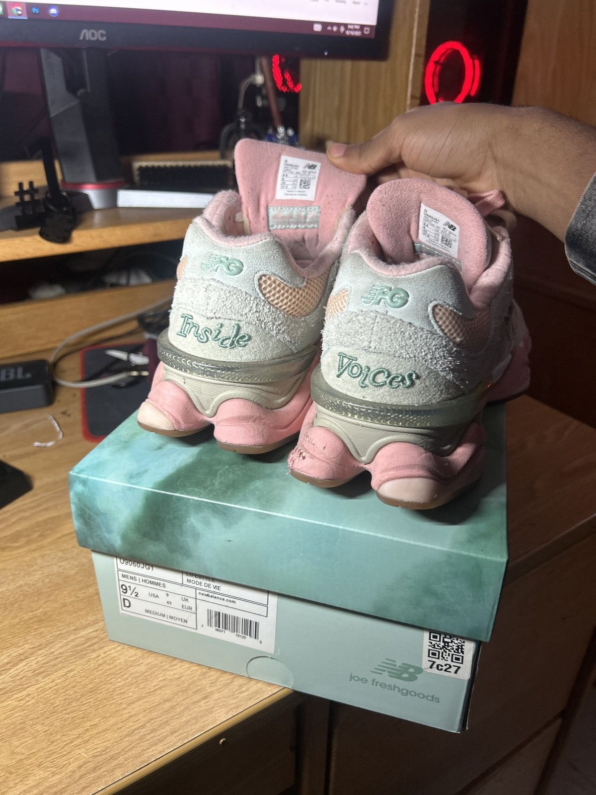 Joe Freshgoods × New Balance New Balance x Joe Freshgoods 9060 ‘Baby Shower Blue Size US 9.5 / EU 42-43 - 6 Thumbnail
