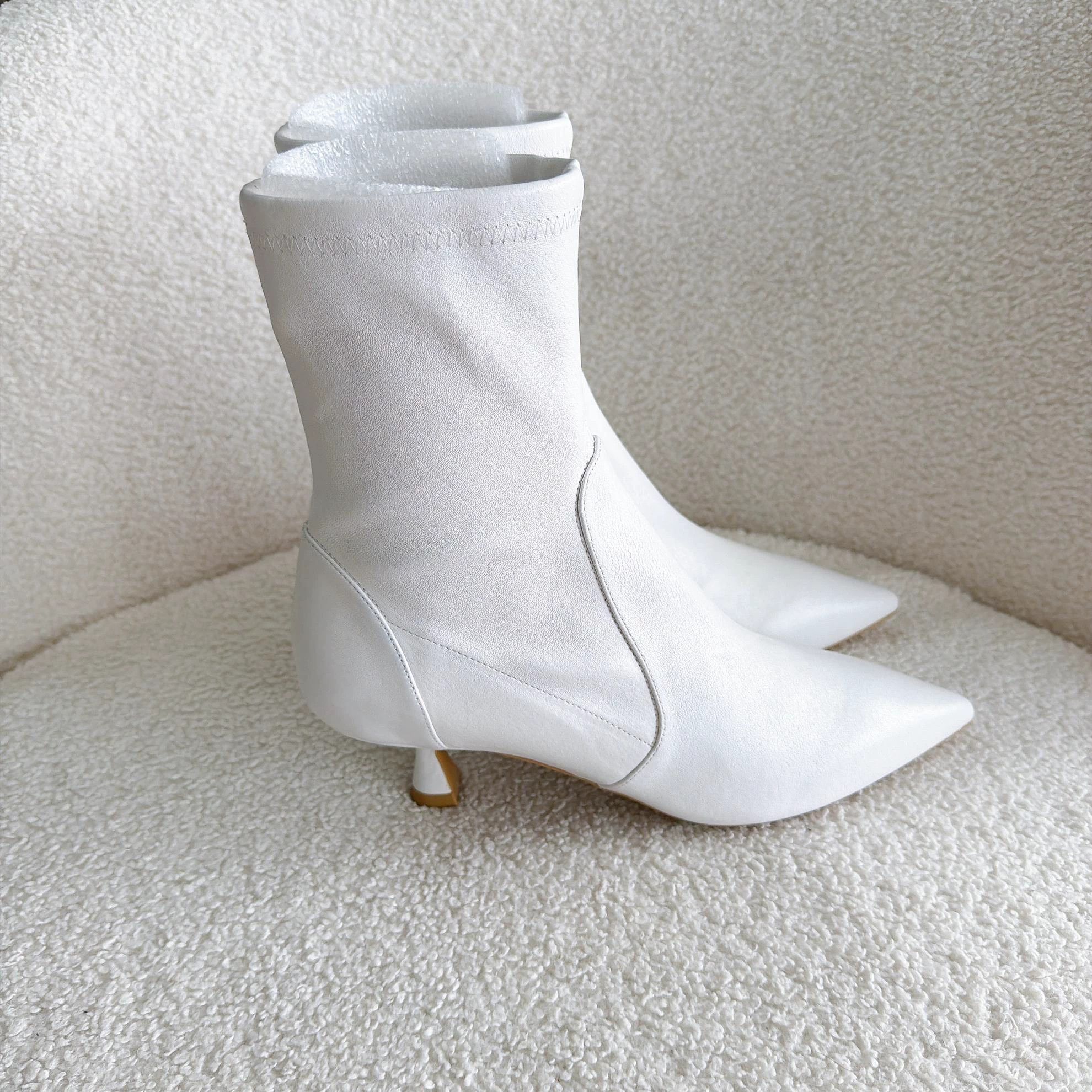 Stuart Weitzman SW White Low Heel Ankle Boot 38 New 5060 Size US 7.5 / IT 37.5 - 6 Thumbnail