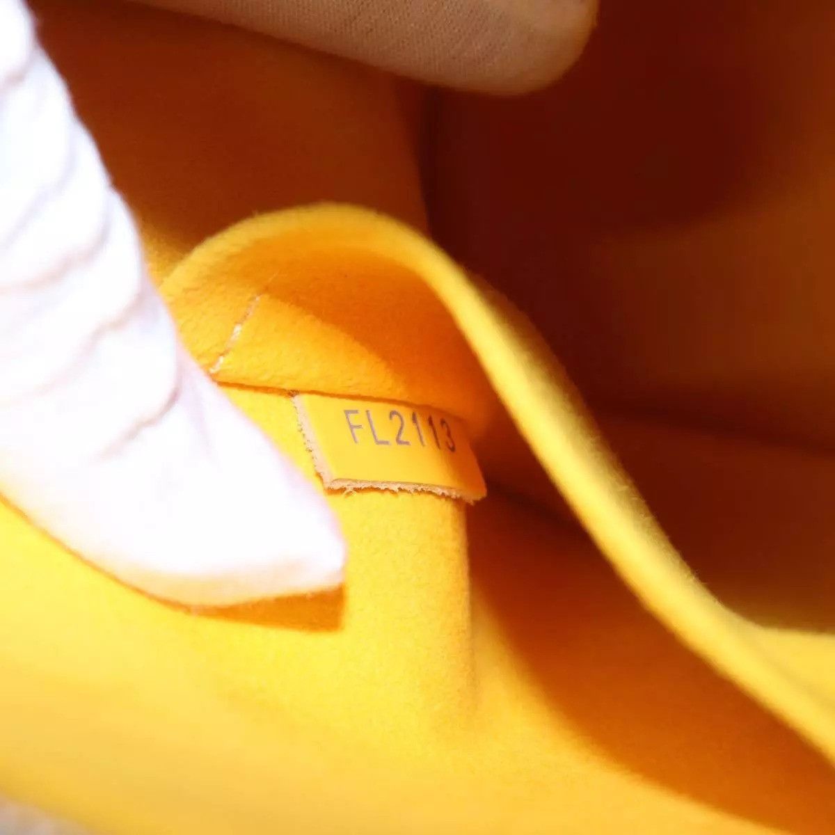 Louis Vuitton LOUIS VUITTON Epi Alma PM Hand Bag Yellow Citron Size ONE SIZE - 7 Thumbnail