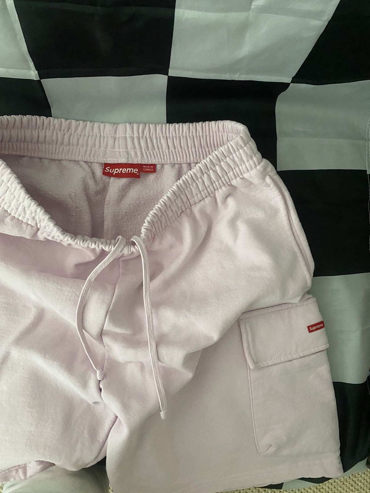 Supreme Supreme Light Pink sz M Shorts Size US 32 / EU 48 - 2 Thumbnail