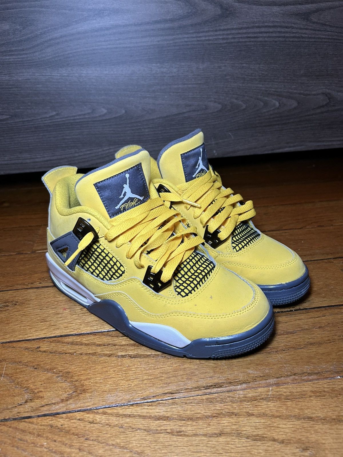 Jordan Brand Nike Air Jordan 4 Retro “Lightning” (2021) Size US 6 / EU 39 - 4 Thumbnail