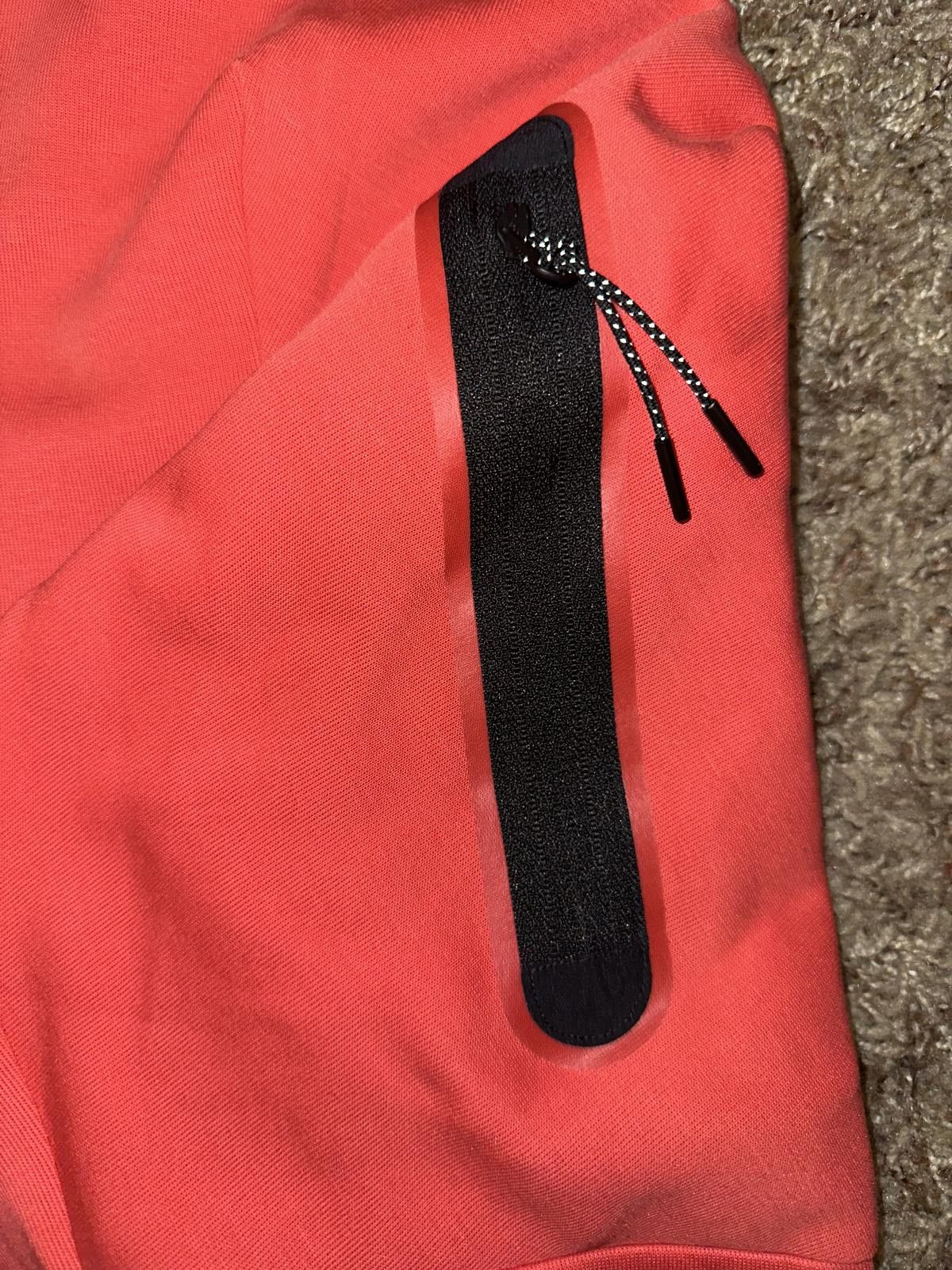 Nike Nike Sportswear Tech Fleece Full-Zip Lobster Red/Black Hoodie Sample Size US L / EU 52-54 / 3 - 2 Thumbnail