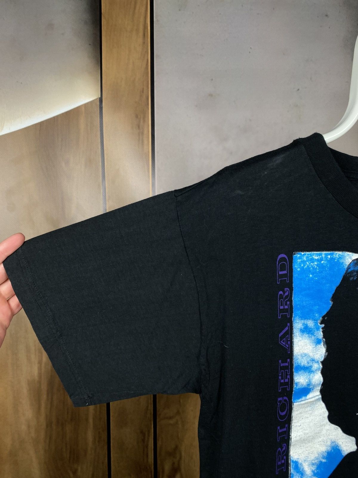 Band Tees 🎸Vintage 1989 T-Shirt Cliff Richard The Shadows Rock Band🎸 Size US L / EU 52-54 / 3 - 5 Thumbnail