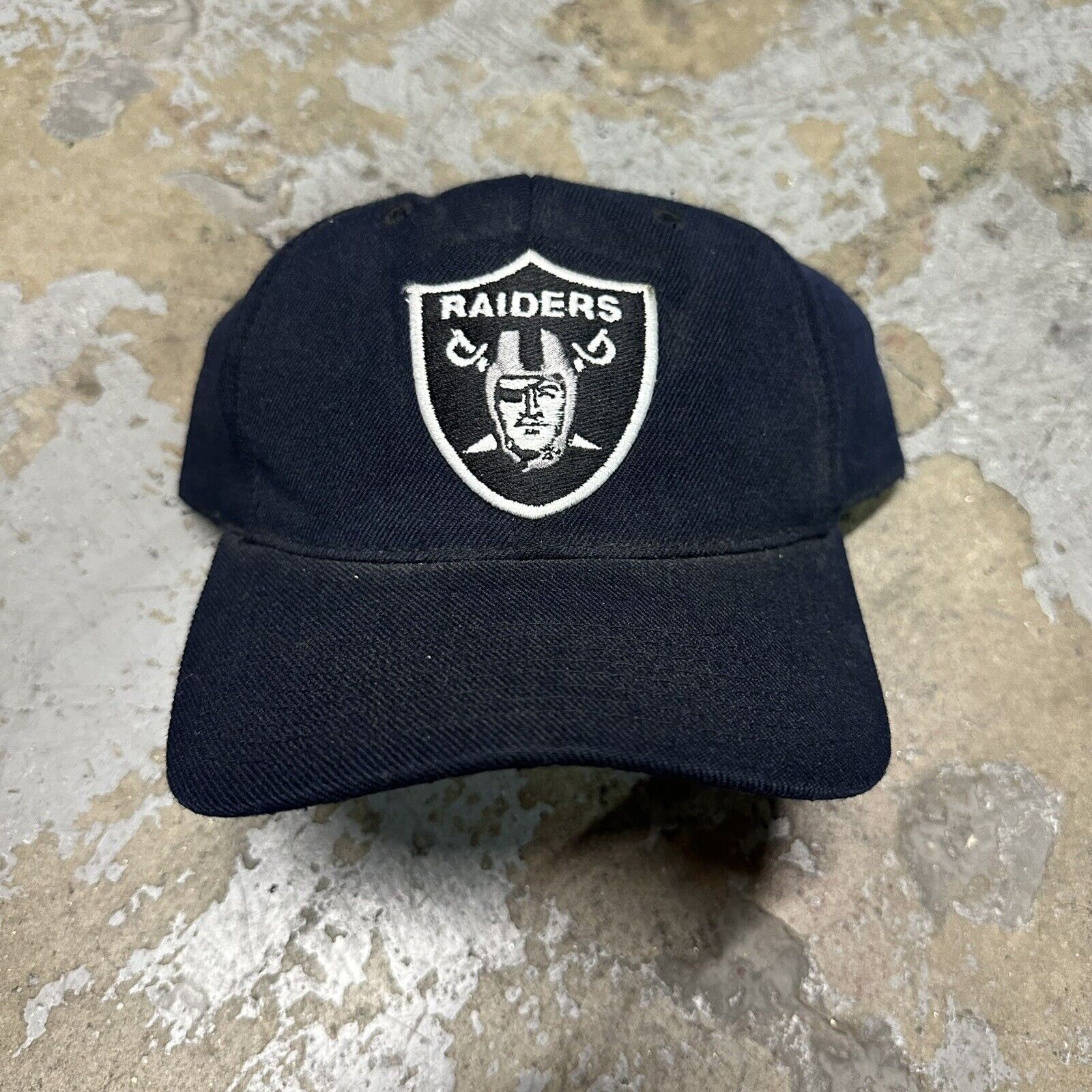 NFL × Sports Specialties Vintage Sports Specialties Raiders Black Wool Snapback Hat Size ONE SIZE - 1 Thumbnail