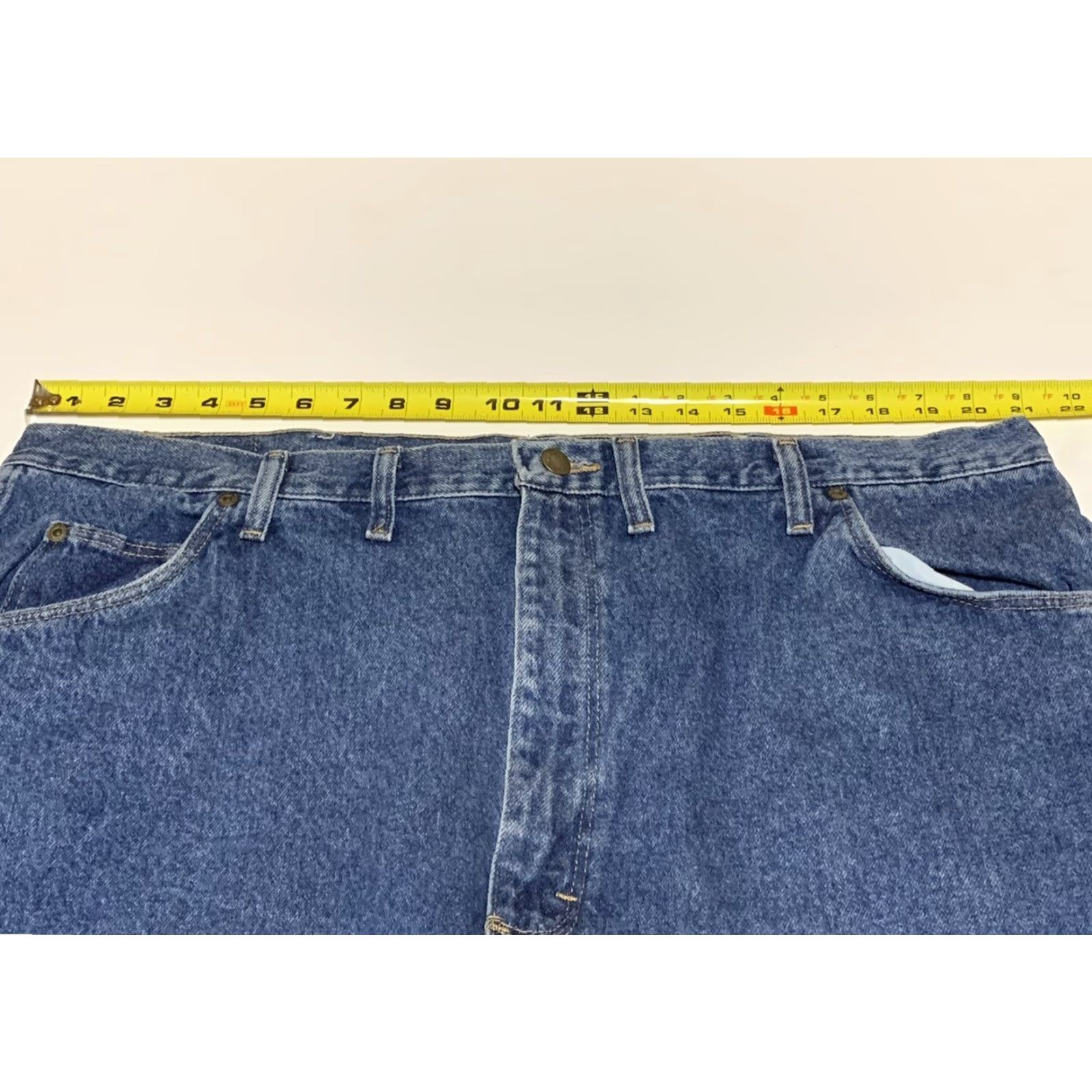 Wrangler Wrangler Jeans Regular Blue Denim 42x30 Men’s Cotton Denim Pockets Medium Wash Size US 42 / EU 58 - 3 Thumbnail