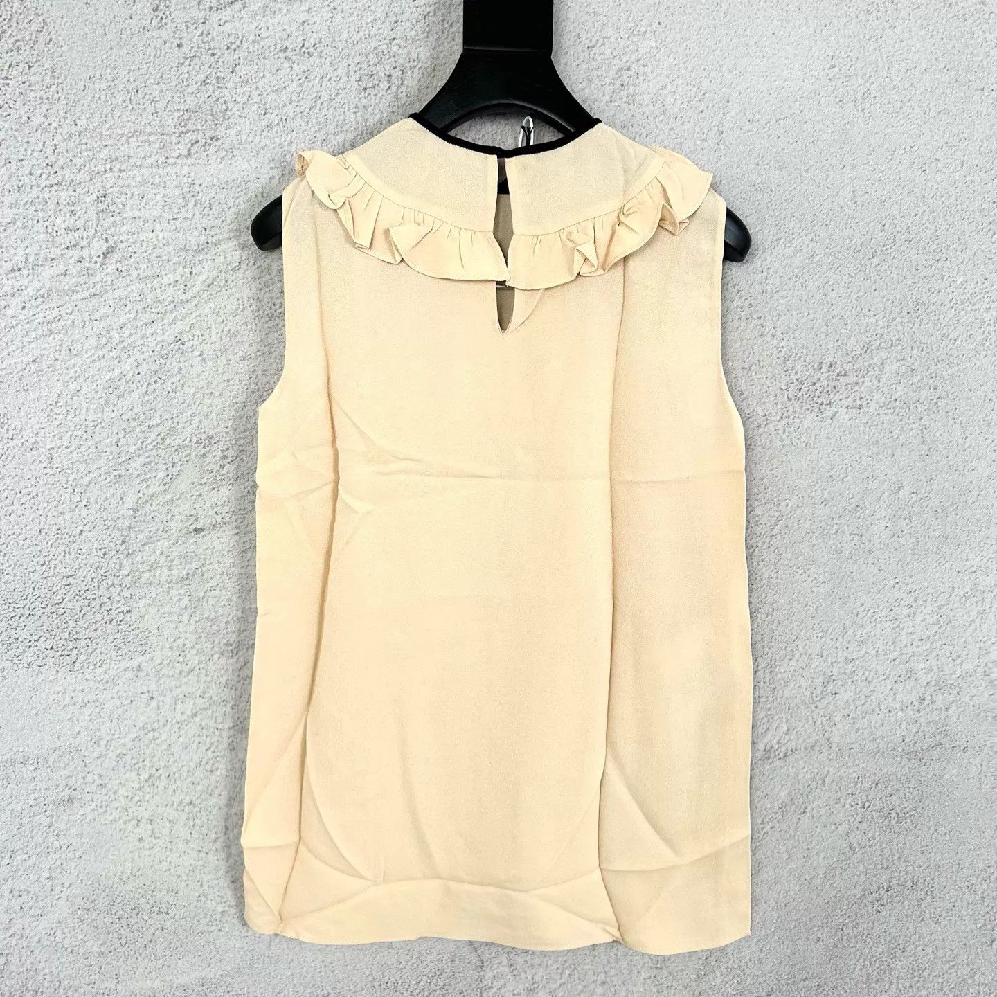 Miu Miu MIUMIU Women's Sleeveless Lace Blouse Beige Size XS / US 0-2 / IT 36-38 - 2 Thumbnail