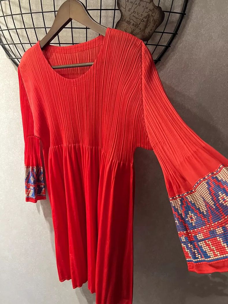 Issey Miyake Issey Miyake size:3 Red pleated dress Size XS / US 0-2 / IT 36-38 - 3 Thumbnail