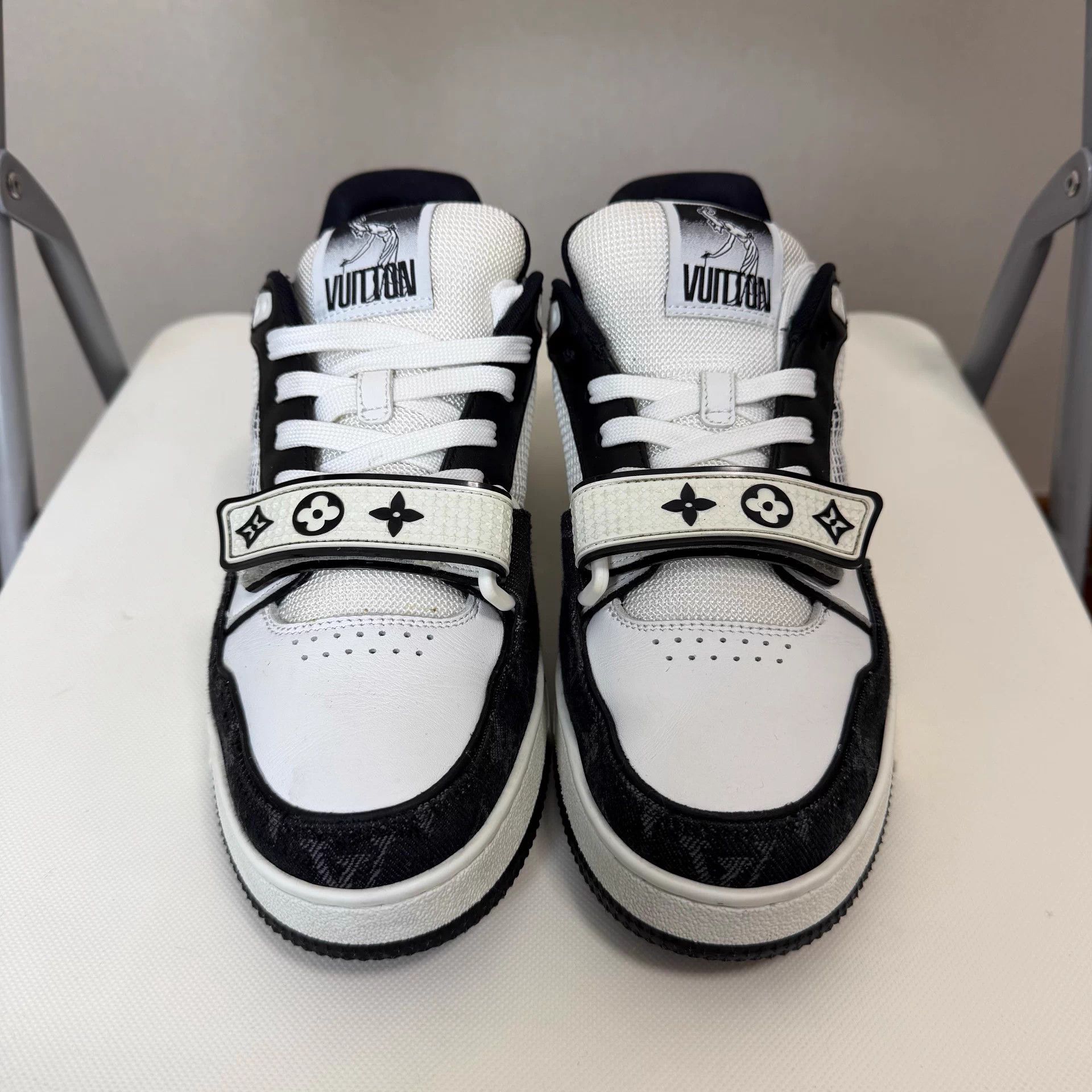 Louis Vuitton LOUIS VUITTON Women's Monogram Mid Trainer 38 B&W Size US 7 / IT 37 - 2 Thumbnail