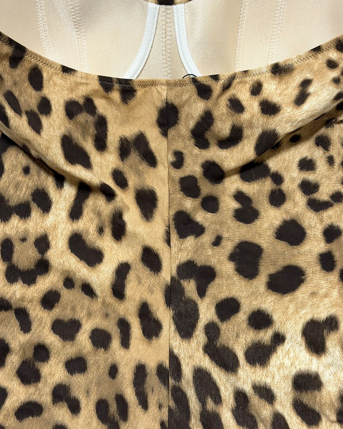 Dolce & Gabbana DOLCE&GABBANA Leopard Print Strapless One-Piece Swimsuit Size M / US 6-8 / IT 42-44 - 4 Thumbnail