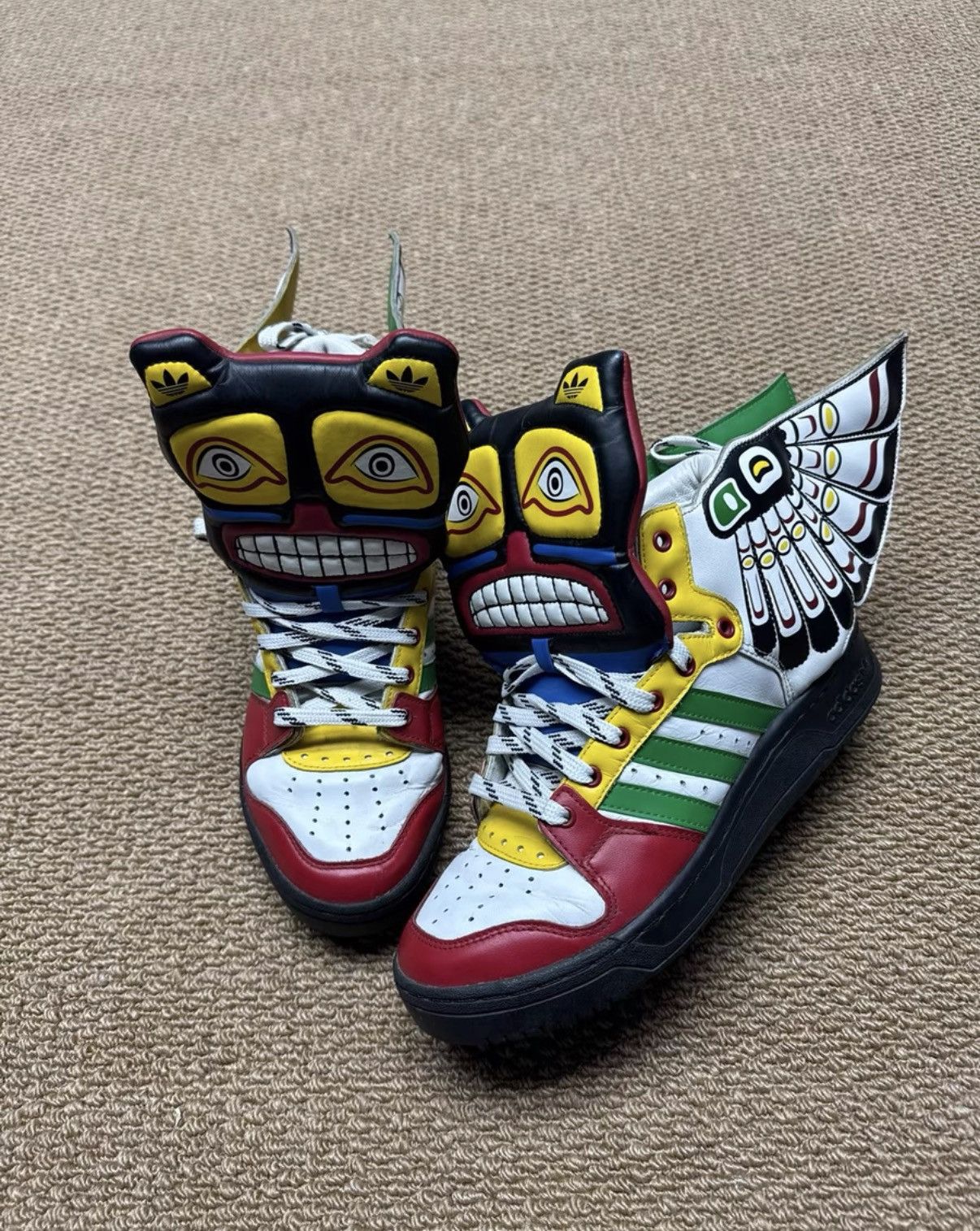 Adidas Adidas Jeremy Scott Wings Indian Mask Q23171 K37 Size US 8 / EU 41 - 1 Thumbnail