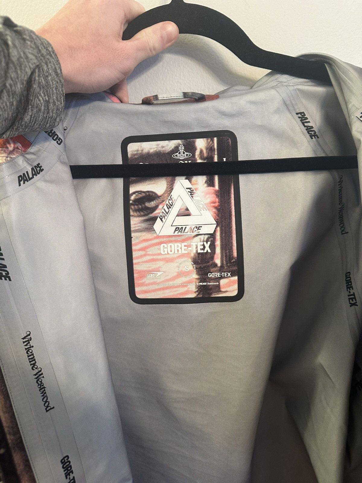 Palace × Vivienne Westwood Palace x Vivienne Westwood Gore-Tex Jacket Size US S / EU 44-46 / 1 - 5 Thumbnail