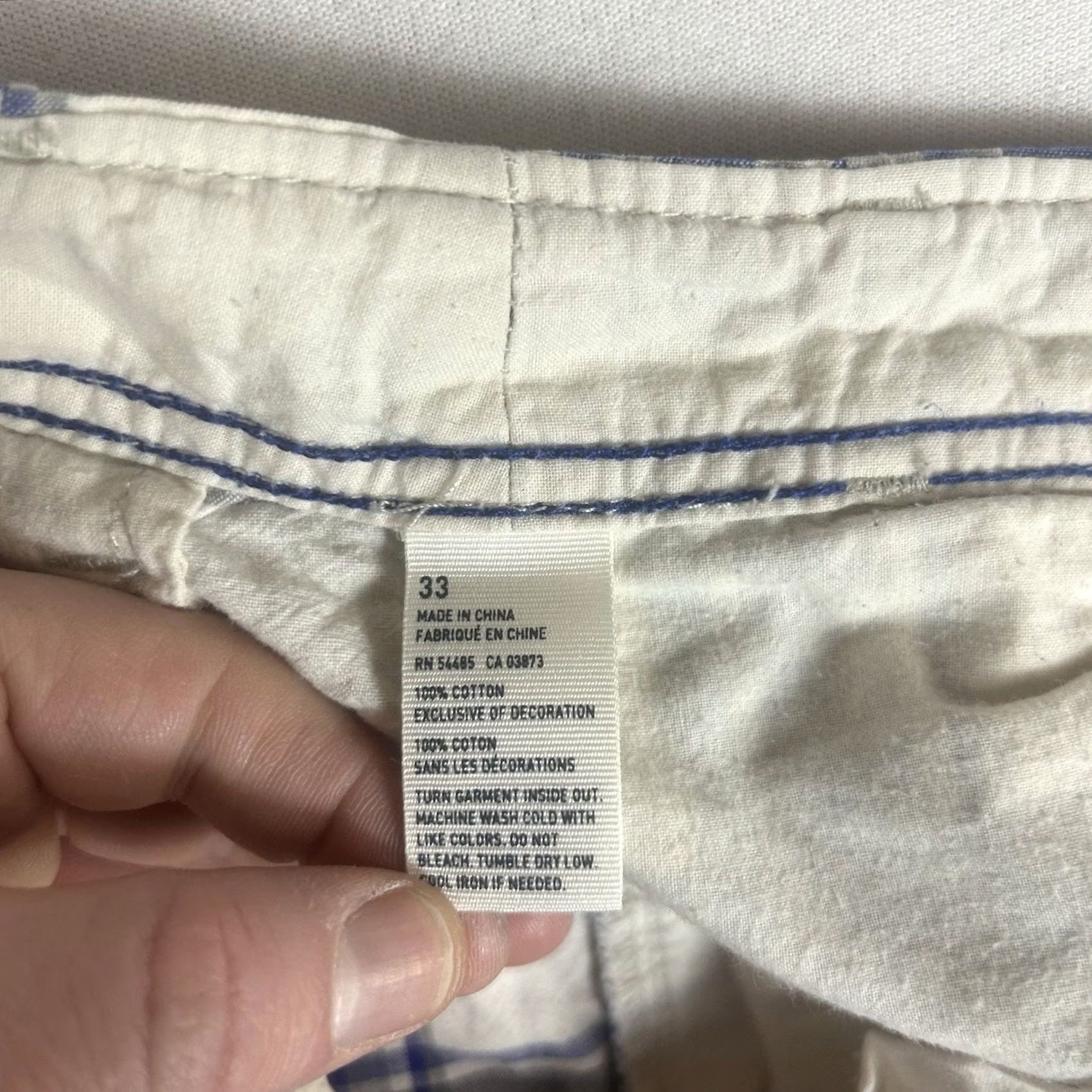 American Eagle Outfitters American Eagle Outfitters Longboard Shorts Mens 33 White Plaid Flat Front Classic Chino Casual 33 in Inseam 11 in (AEO) Size US 33 - 4 Thumbnail