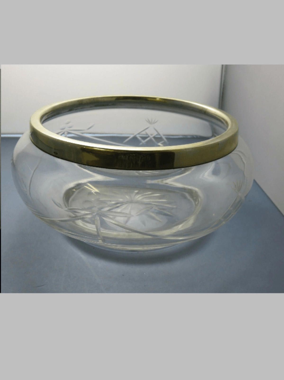The Unbranded Brand Vintage Cut Glass Bowl With Silver Plated Rim 3 3/4" Size ONE SIZE - 1 Thumbnail