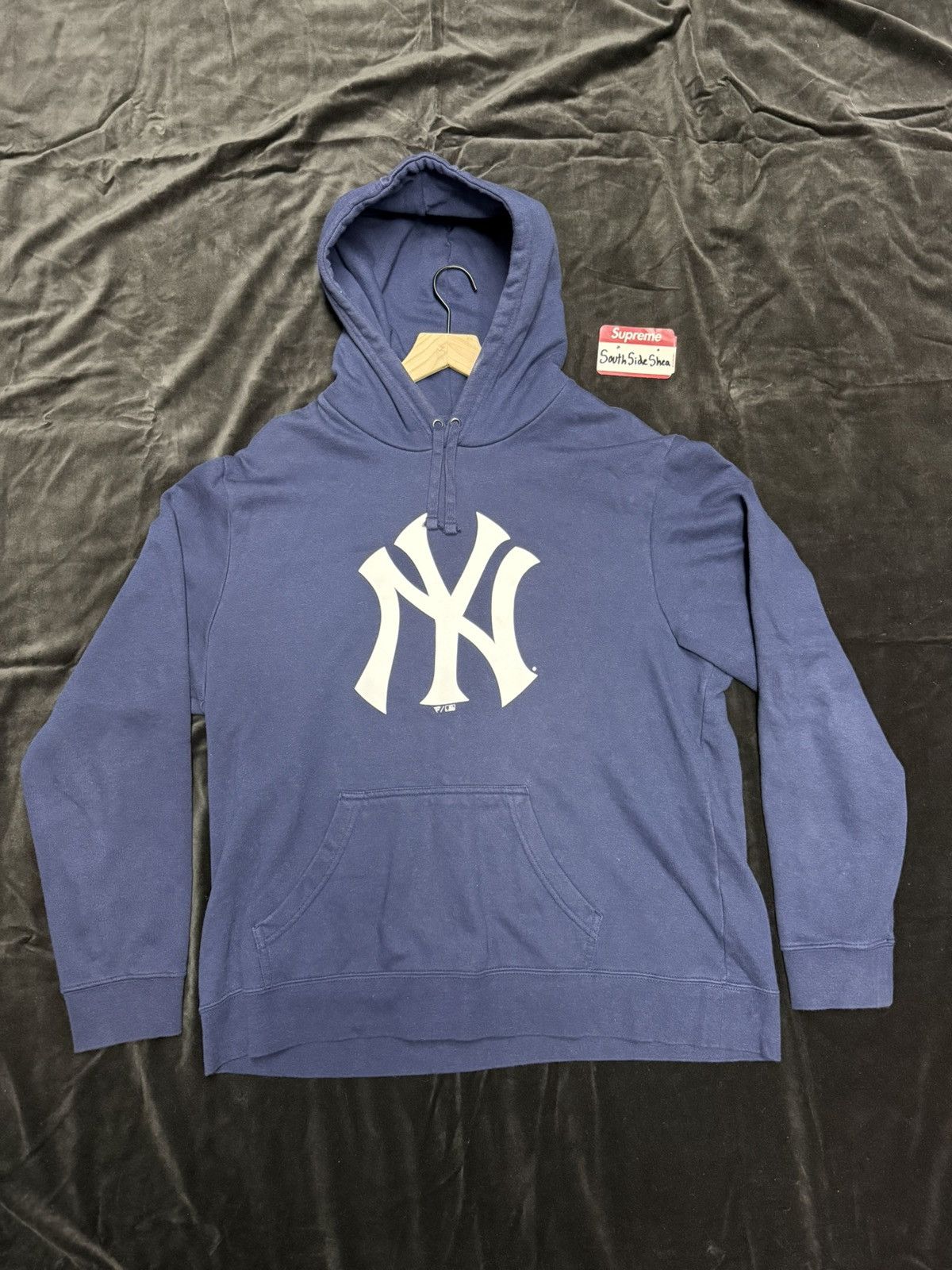 MLB Yankees Hooded Sweatshirt Size US XL / EU 56 / 4 - 1 Thumbnail