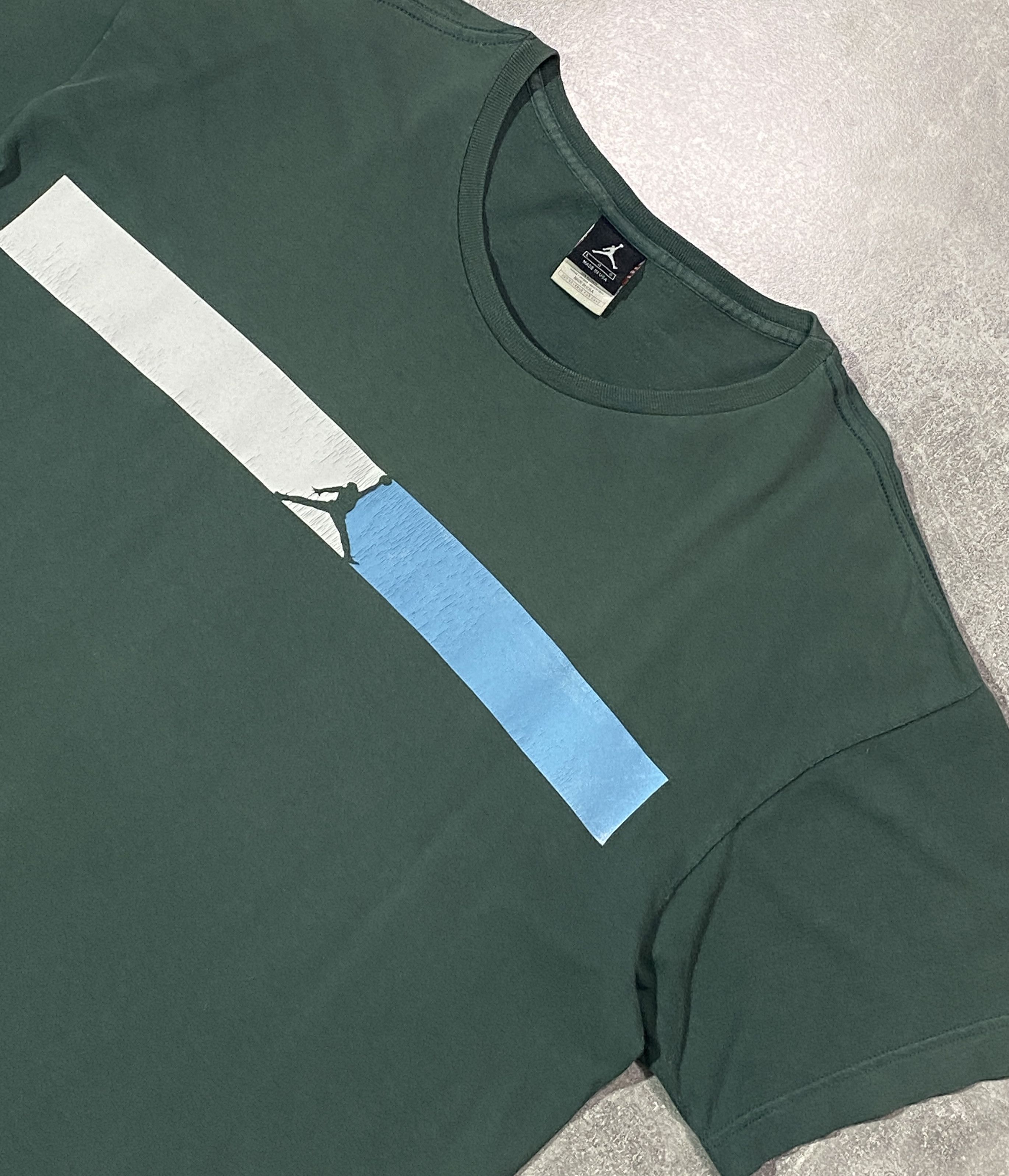 Jordan Brand Vintage 90s Nike Jordan Made in USA T-shirt Size US L / EU 52-54 / 3 - 2 Thumbnail