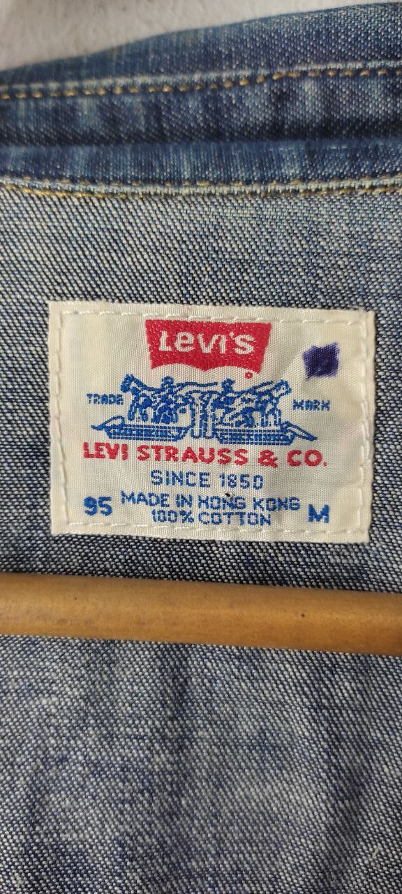 Levi's VINTAGE LEVIS 90S CHAMBRAY DENIM MADE IN HONG KONG Size US M / EU 48-50 / 2 - 11 Thumbnail