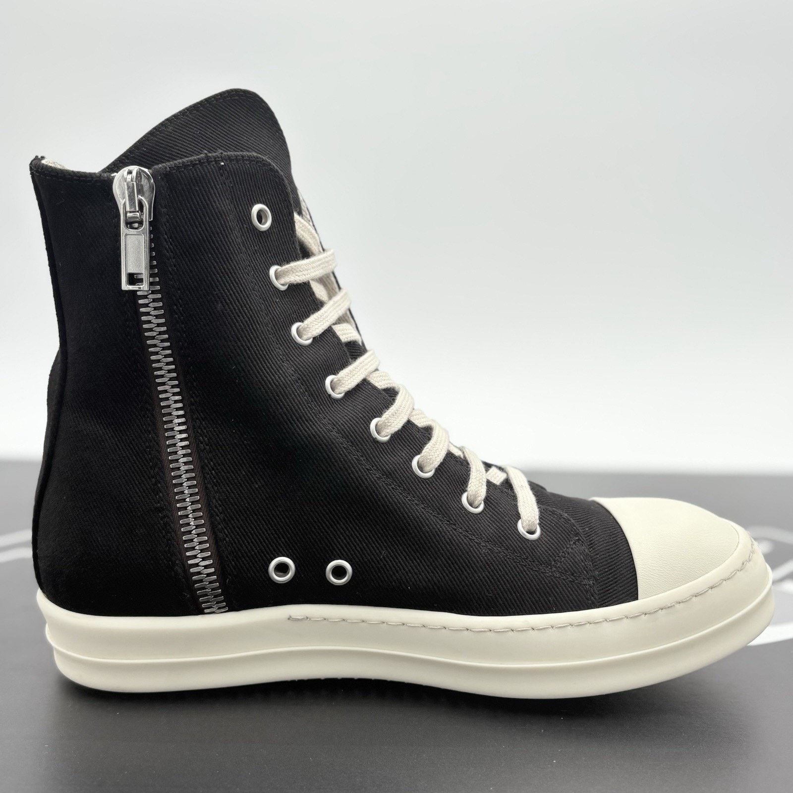 Rick Owens Rick Owens Ramones Cargo ' Black Milk ' | SUPER CLEAN! Size US 7 / EU 40 - 11 Thumbnail