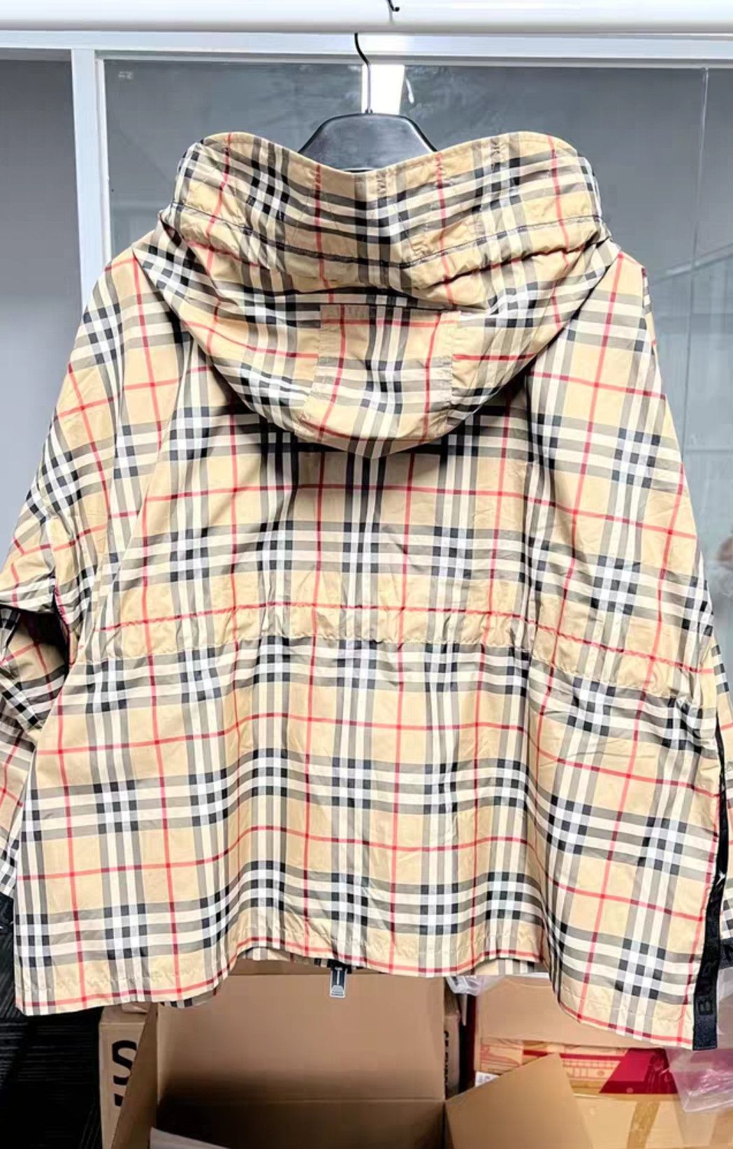 Burberry Burberry Beige Short Women's Jacket. Size M / US 6-8 / IT 42-44 - 11 Thumbnail