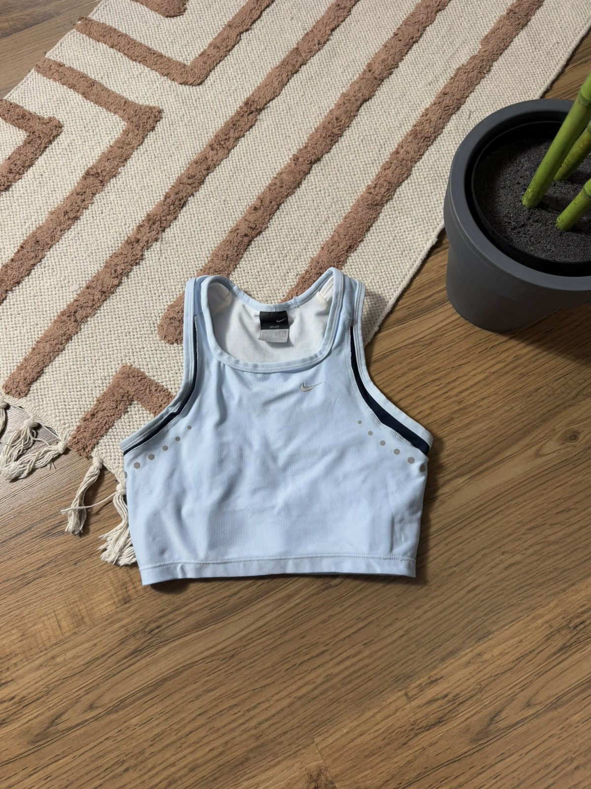 Nike × Vintage 1990s NIKE SWOOSH TANK CROP TOP Size XS / US 0-2 / IT 36-38 - 1 Thumbnail
