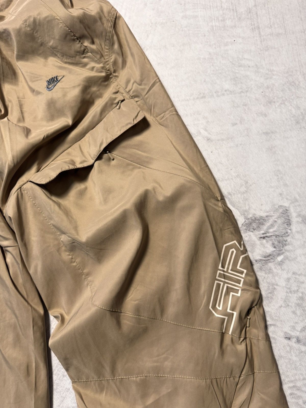 Nike × Vintage 00s Nike Vintage Nylon Cargo Baggy Airmax Pants Joggers Y2K Size US 34 / EU 50 - 6 Thumbnail