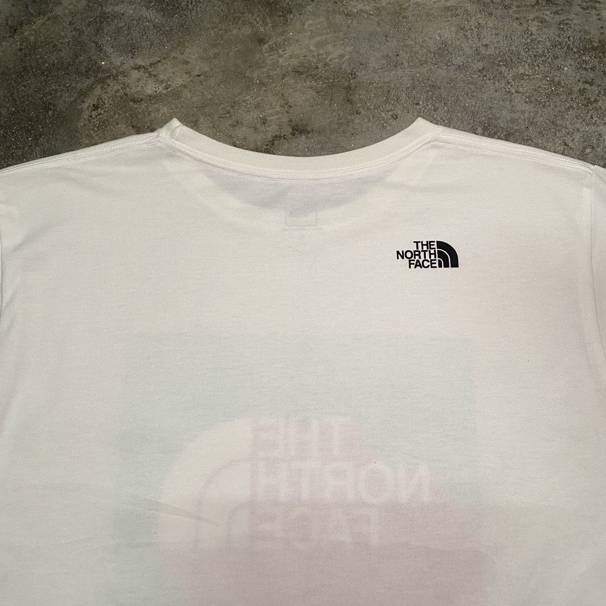 The North Face The North Face Big Print Outdoor T Shirt Size US XL / EU 56 / 4 - 7 Thumbnail