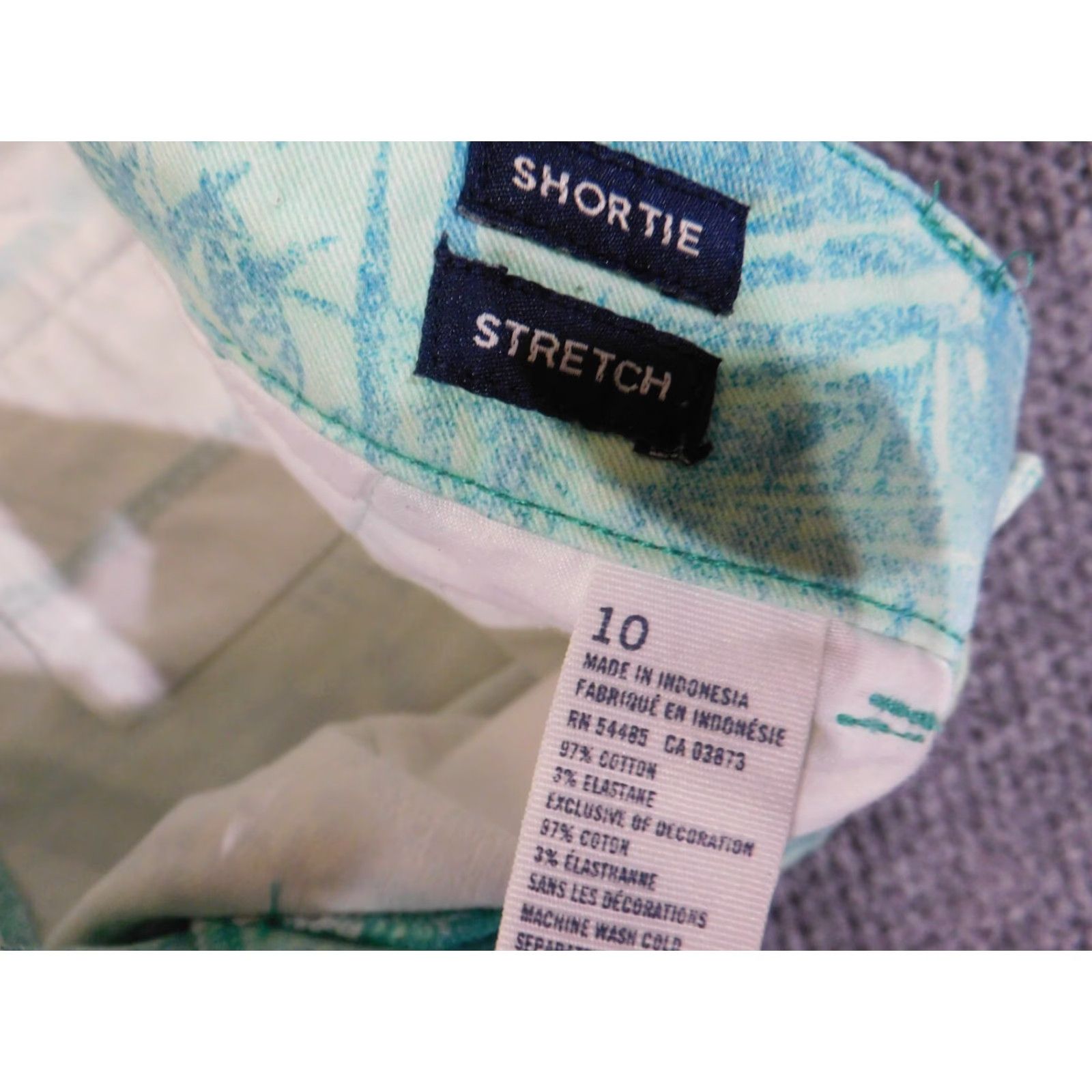 American Eagle Outfitters American Eagle Shorts Women size 10 blue floral chino shortie stretch Size 25" / US 0 / IT 36 - 6 Thumbnail