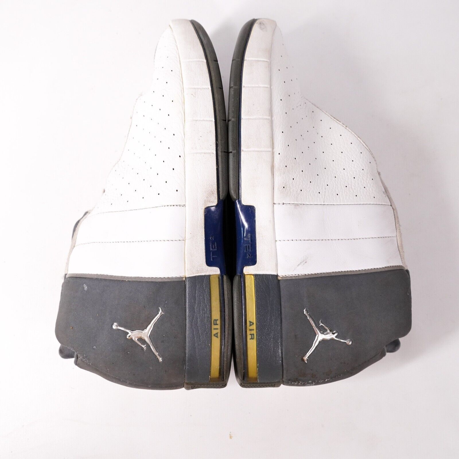Jordan Brand Air Jordan Retro Athletic Hi-Top Sneakers Mens 11.5 Shoes Size US 11.5 / EU 44-45 - 8 Thumbnail