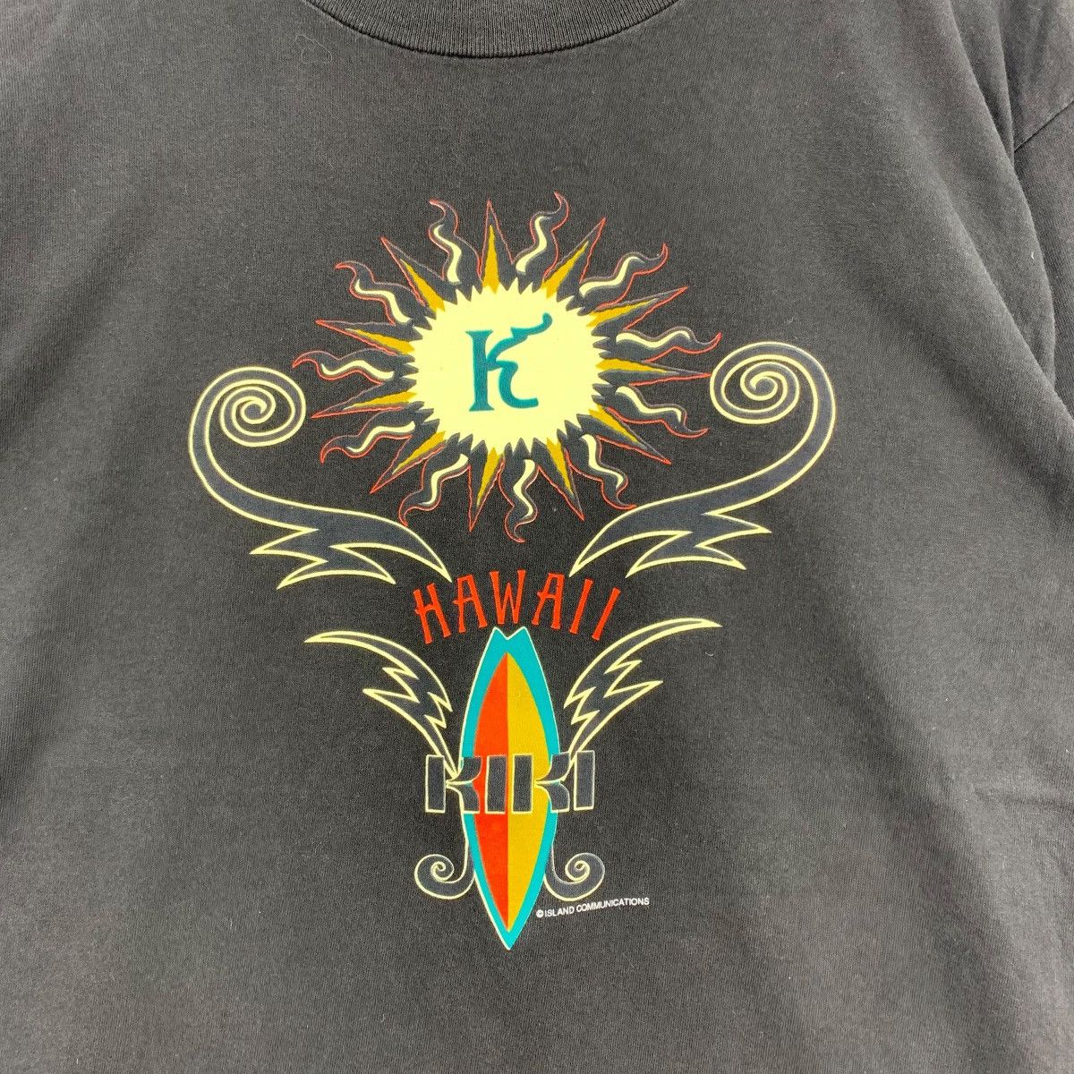 Vintage Vintage KIKI HAWAII USA Island Communications Surfing Tshirt Size US L / EU 52-54 / 3 - 3 Thumbnail