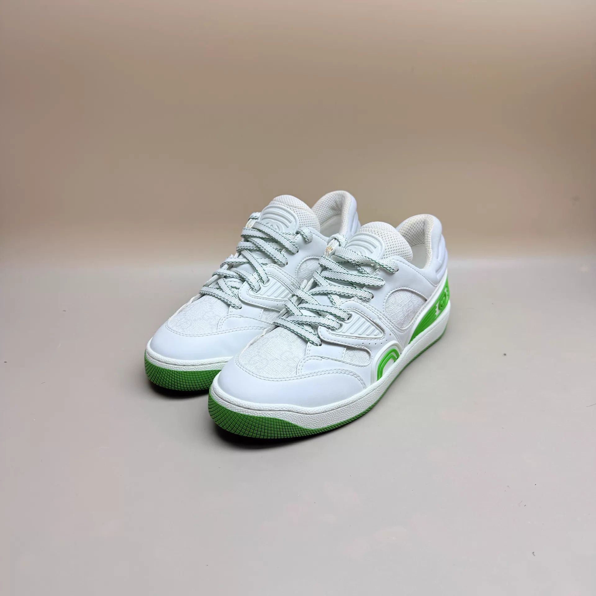 Gucci GUCCI Basket White Green Sneaker 35.5 Women's New Unused OG Size US 5 / IT 35 - 1 Thumbnail