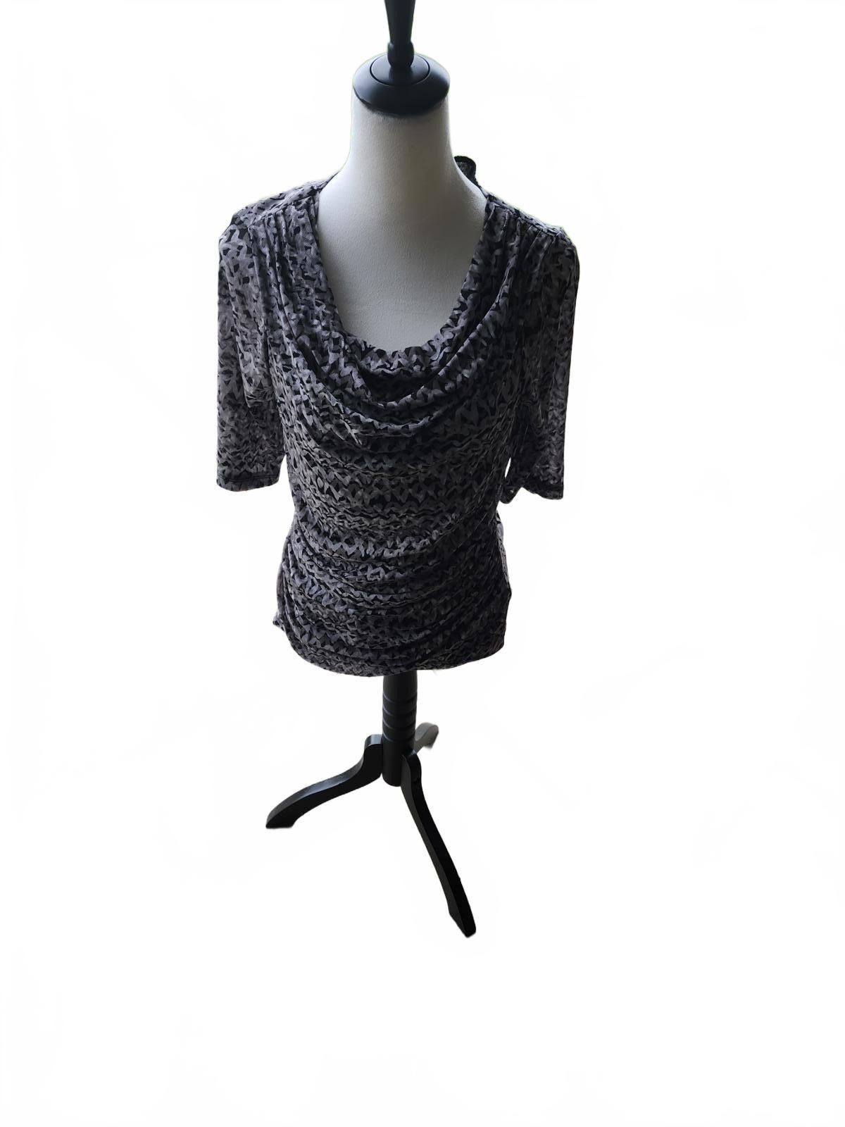 Designer Cable and gauge knit top Size ONE SIZE - 1 Thumbnail