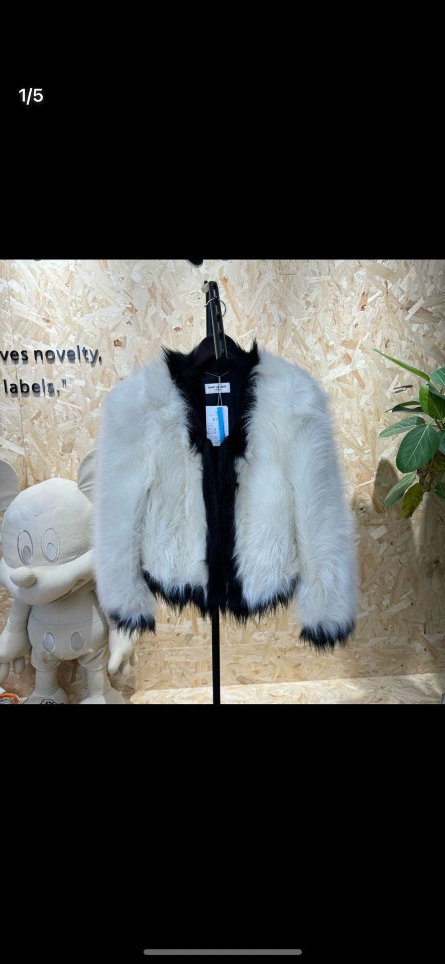 Yves Saint Laurent saint laurent black and white fur jacket Size M / US 6-8 / IT 42-44 - 1 Thumbnail