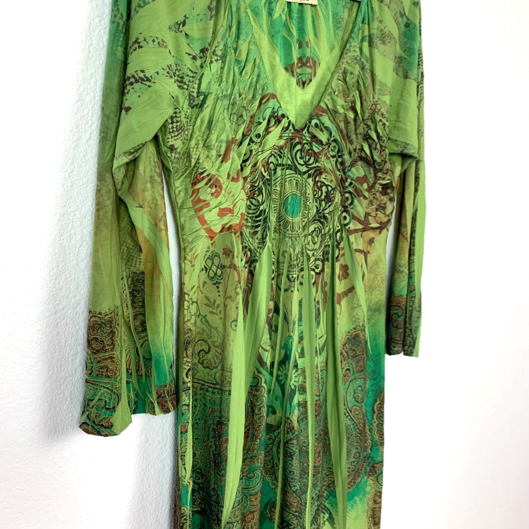 Vintage One World Long Sleeve Dress Lime Green V-Neck Medium Regular Womens Bell Sleeve Casual 90s? Size M / US 6-8 / IT 42-44 - 2 Thumbnail