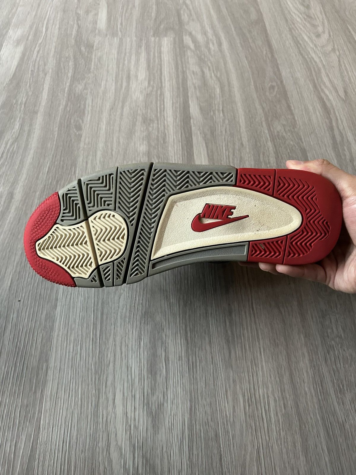 Jordan Brand Air Jordan Retro 4 Bred 2019 Size 10 Size US 10 / EU 43 - 16 Thumbnail