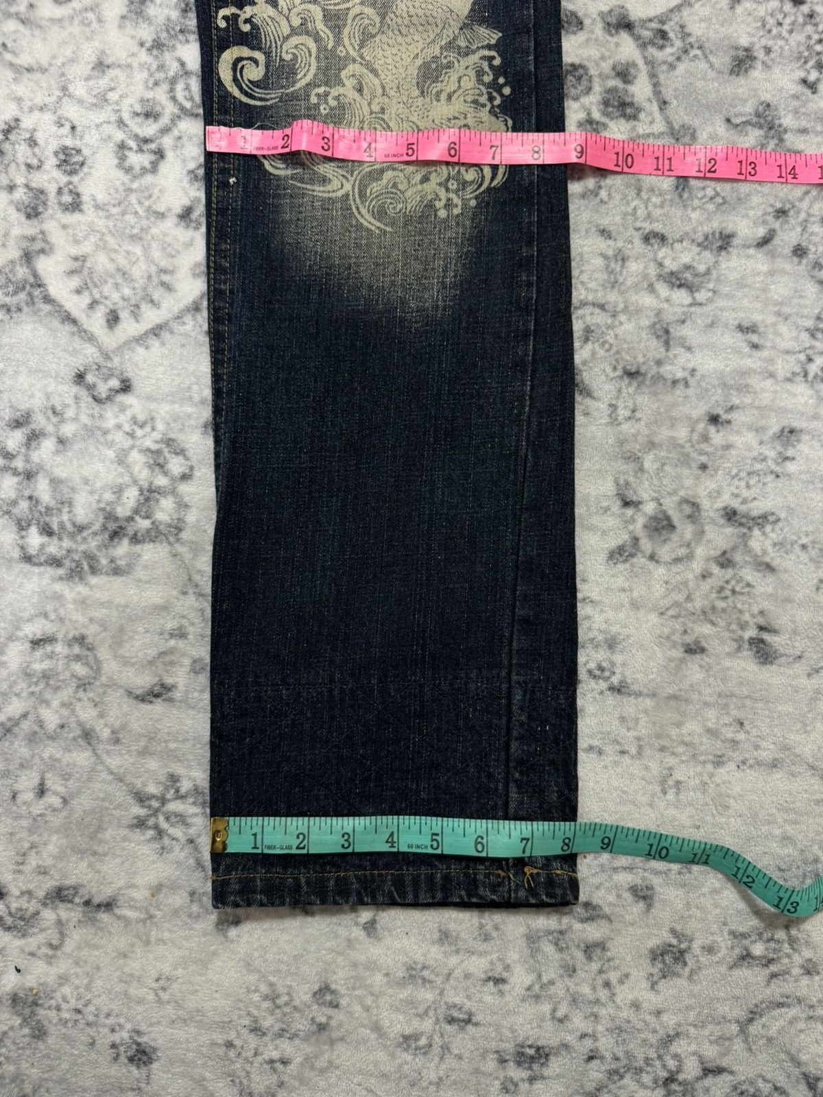 Japanese Brand JAPANESE BRAND KOI FISH KARAKURI STYLE DISTERSSED DENIM JEAN Size US 32 / EU 48 - 16 Thumbnail