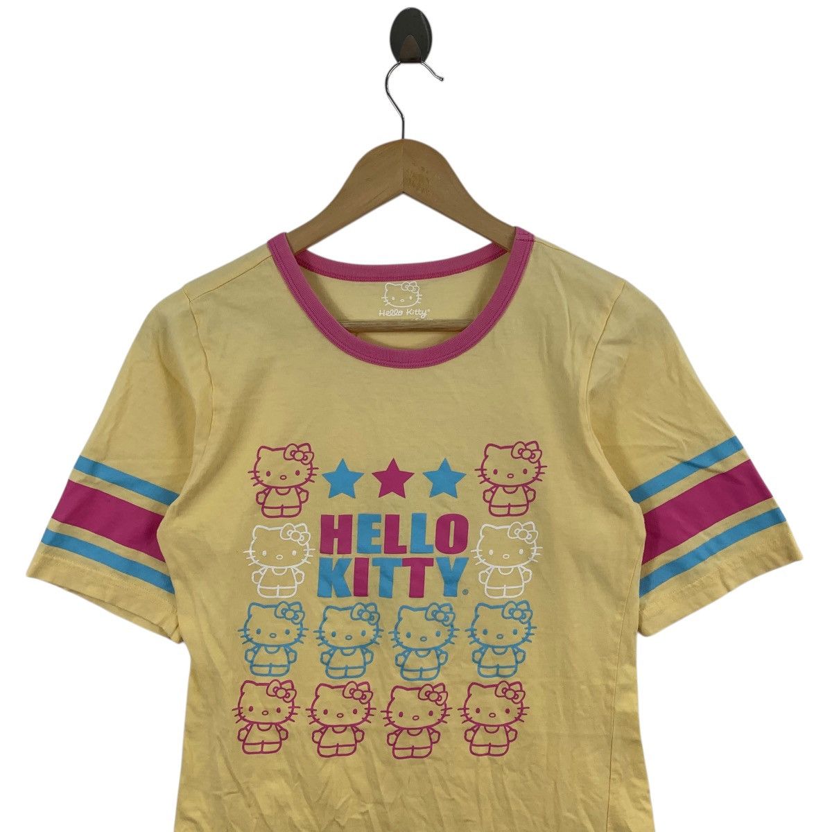 Vintage HELLO KITTY By SANRIO Character Cartoon Short Sleeve Tshirt Size L / US 10 / IT 46 - 2 Thumbnail