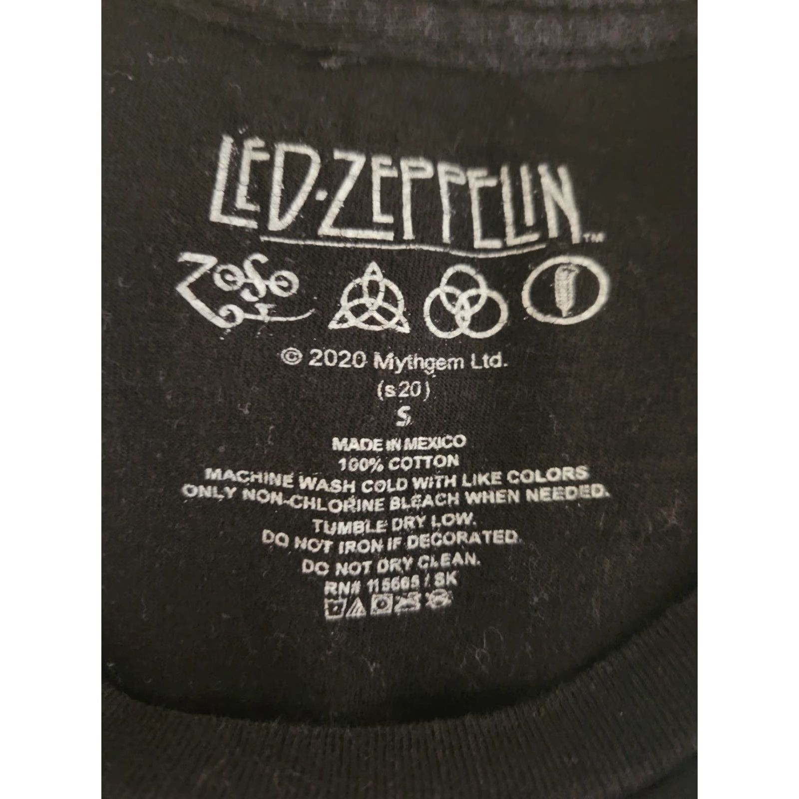 Vintage Led Zeppelin Shirt Small Mens Black T-Shirt Rock 1977 United States Of America Cotton Crew Neck Short Sleeve Size US S / EU 44-46 / 1 - 2 Thumbnail