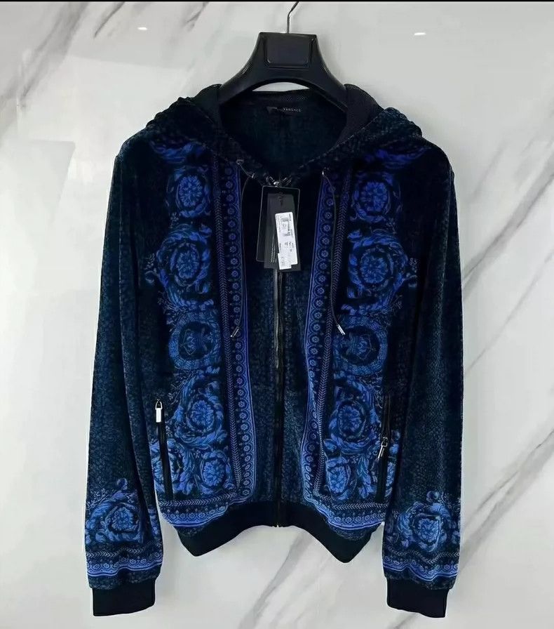 Versace Versace Velvet gold zippered casual coat Size US S / EU 44-46 / 1 - 1 Thumbnail
